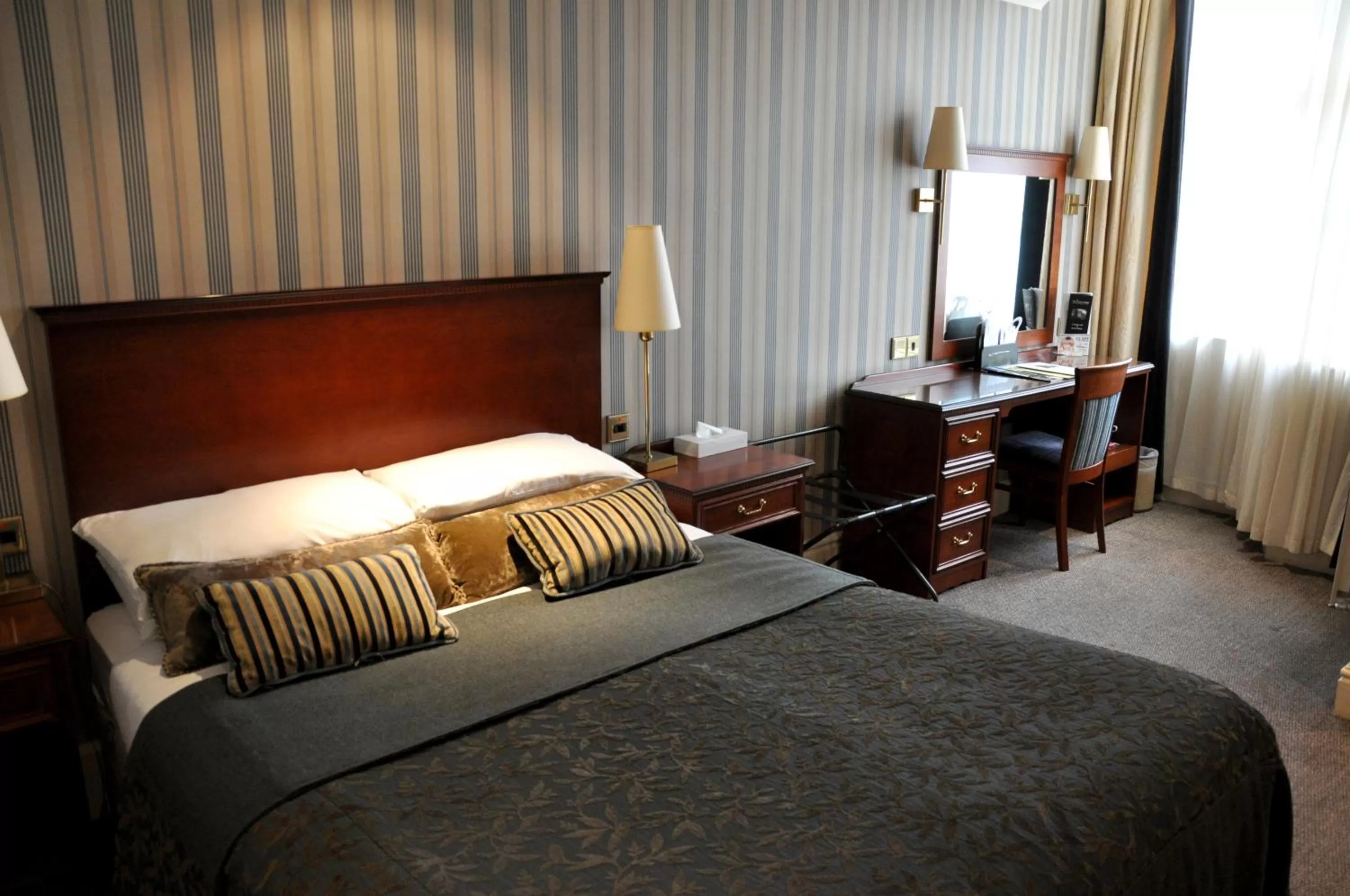 Superior Double Room in Cairn Hotel