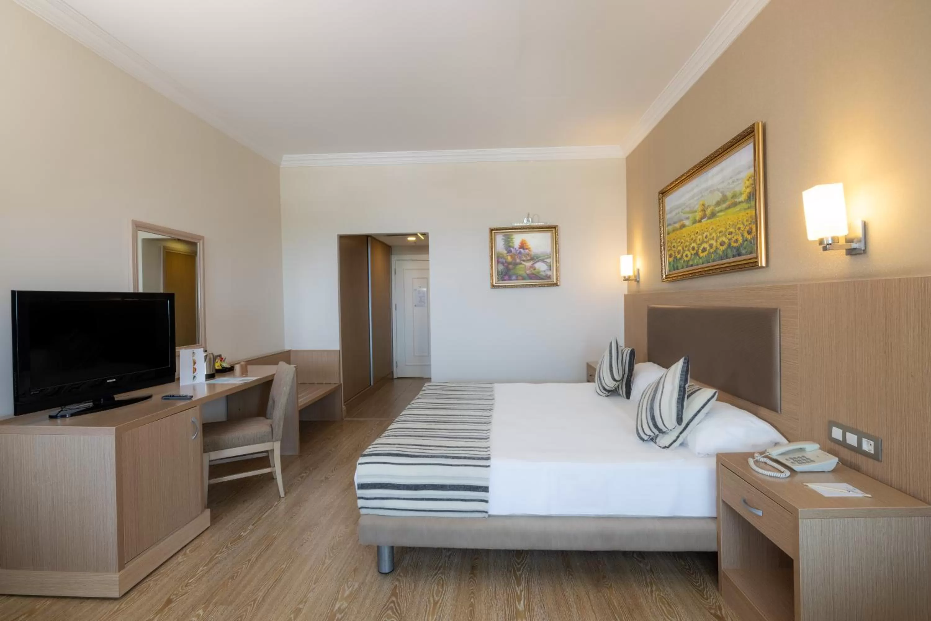 Standard Double or Twin Room in Crystal Tat Beach Pearl Collection - Ultimate All Inclusive