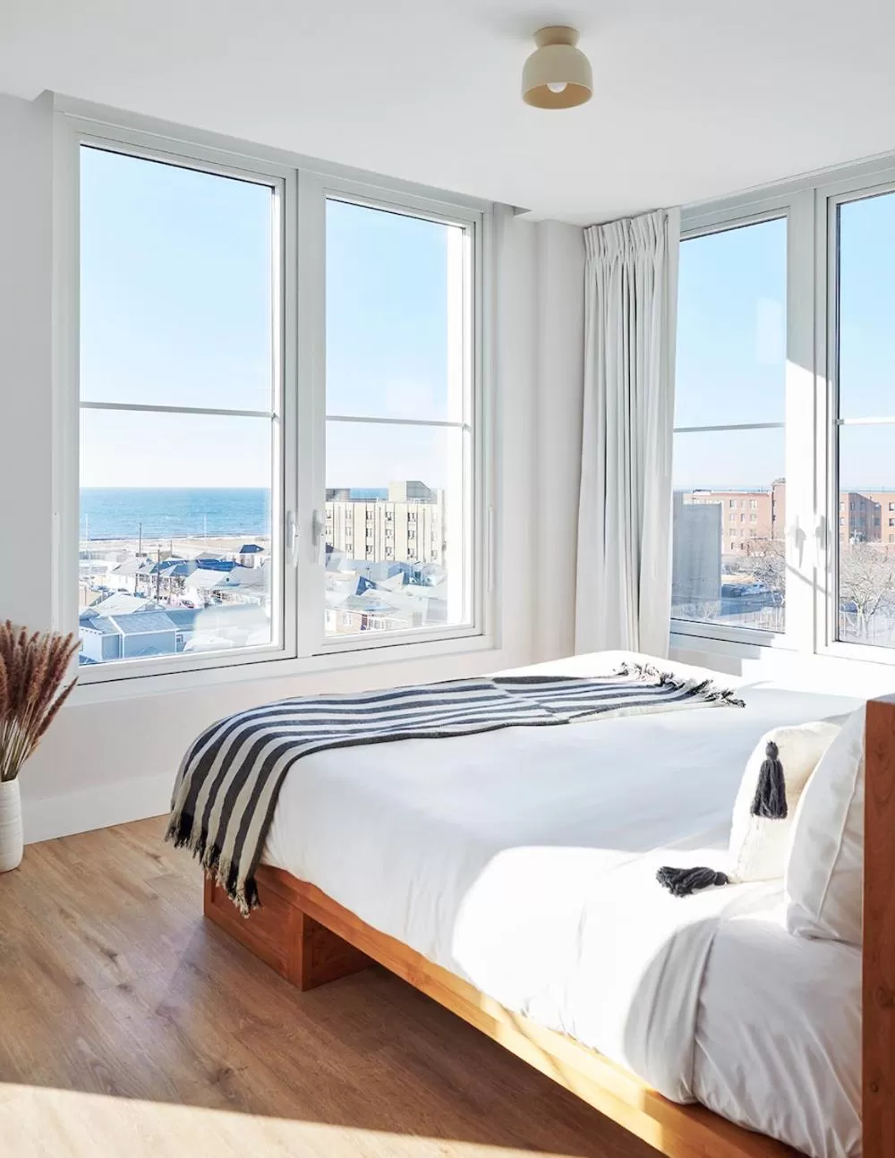 King Suite with Ocean View in The Rockaway Hotel