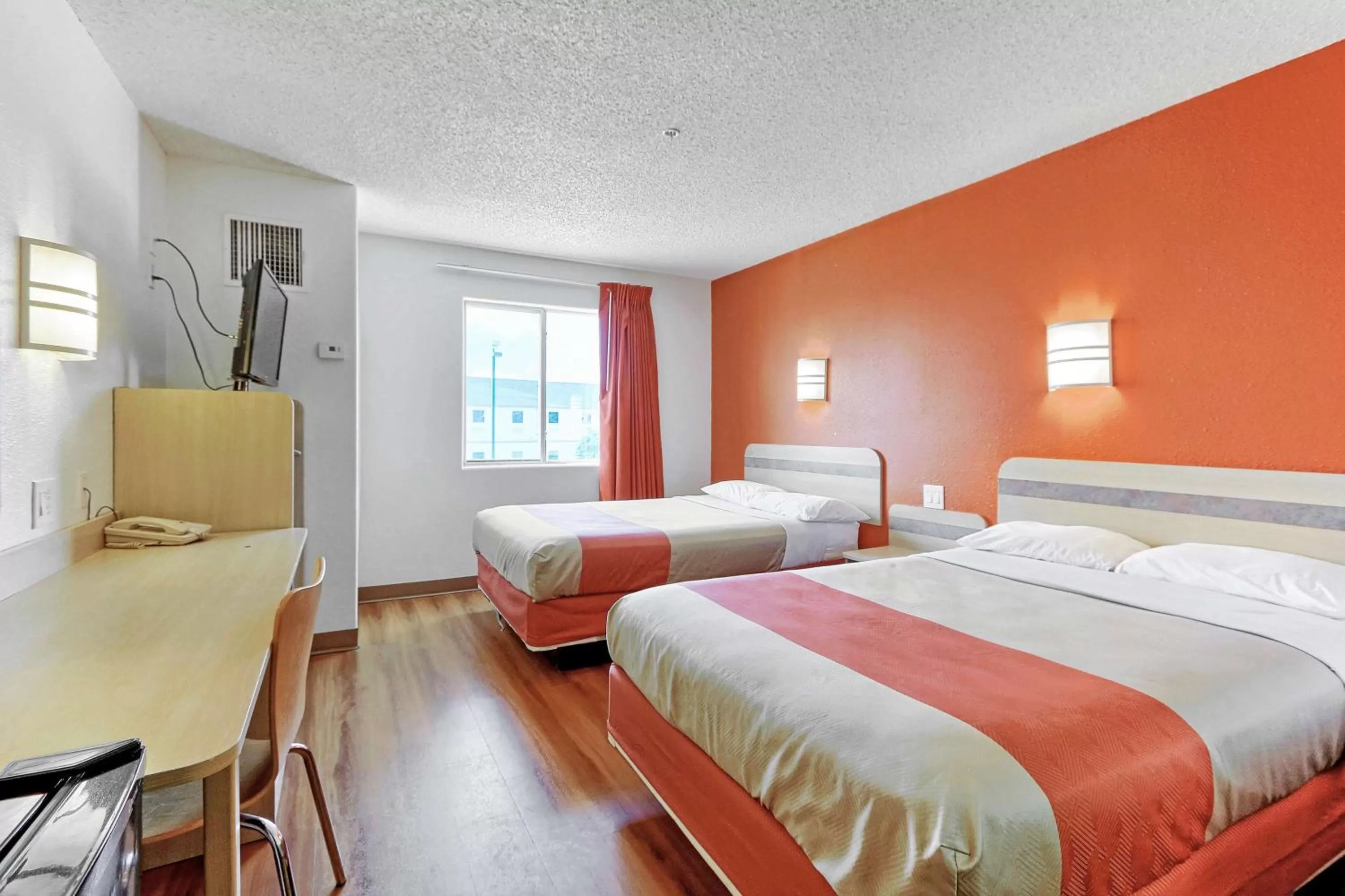 Quadruple Room - Non-Smoking in Motel 6-Killeen, TX