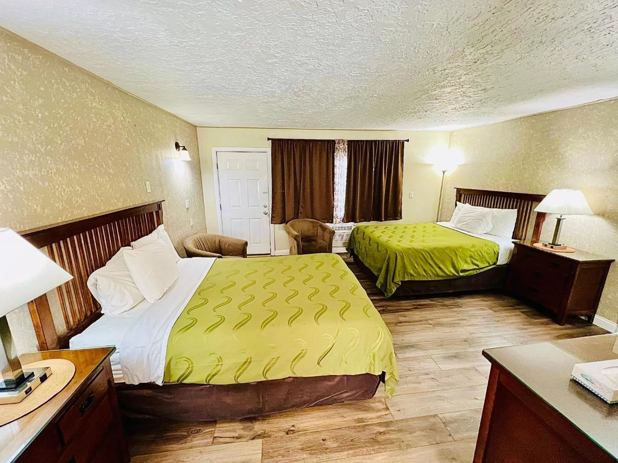 Deluxe Double Room in Sage N Sand Motel