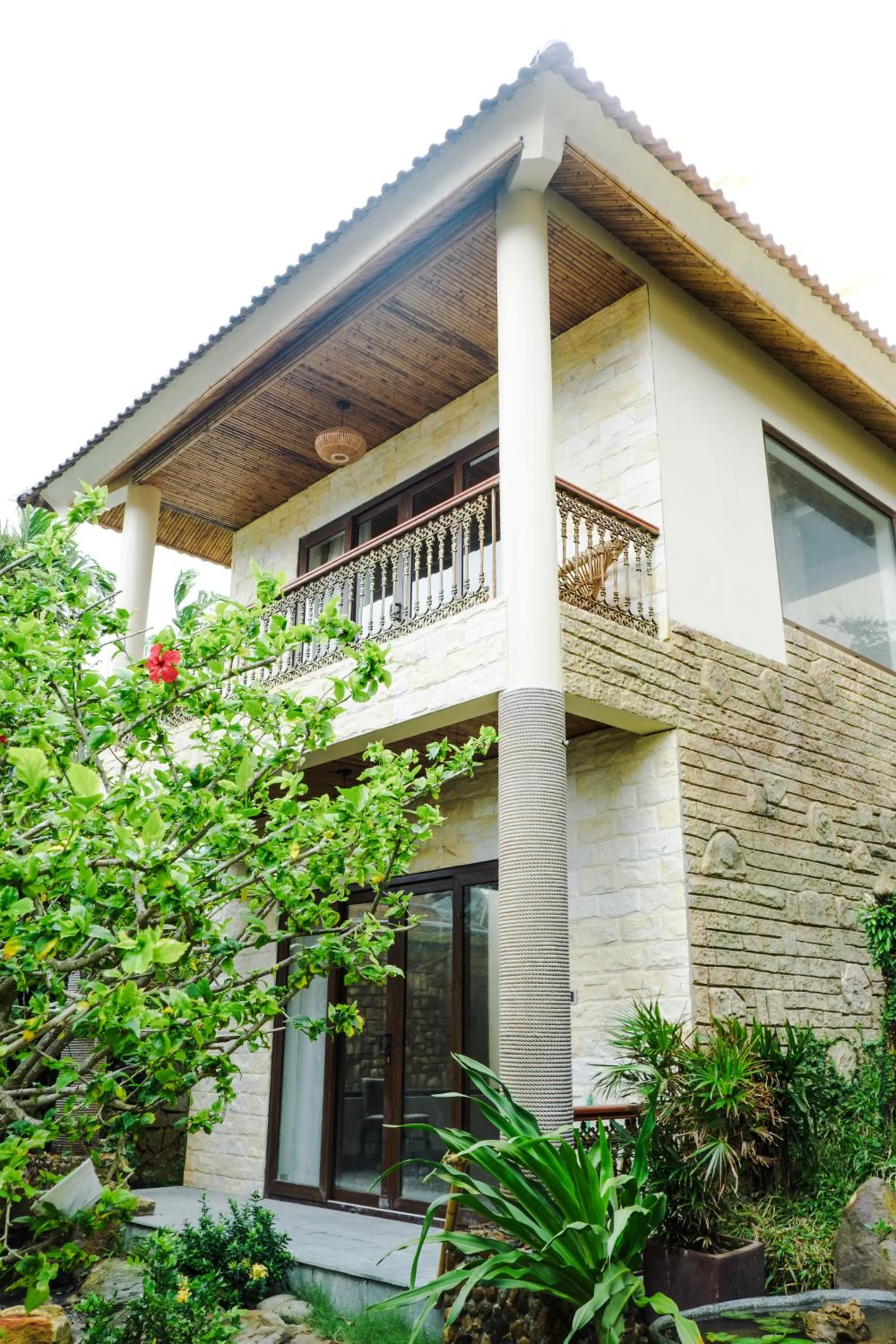 Two-Bedroom Villa with Garden View in Coral Bay Resort