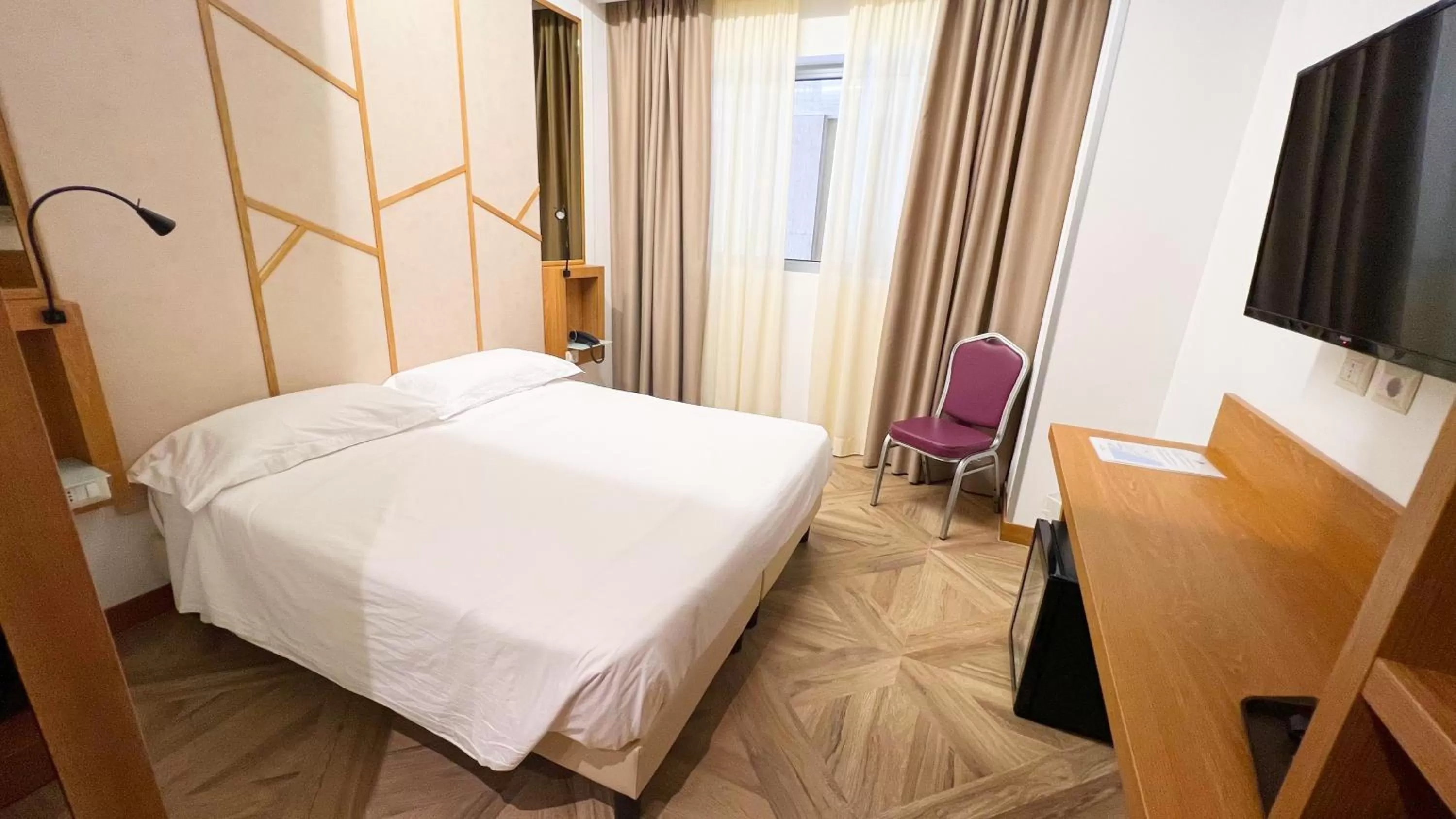 Economy Double Room in Catania Sea Palace Hotel