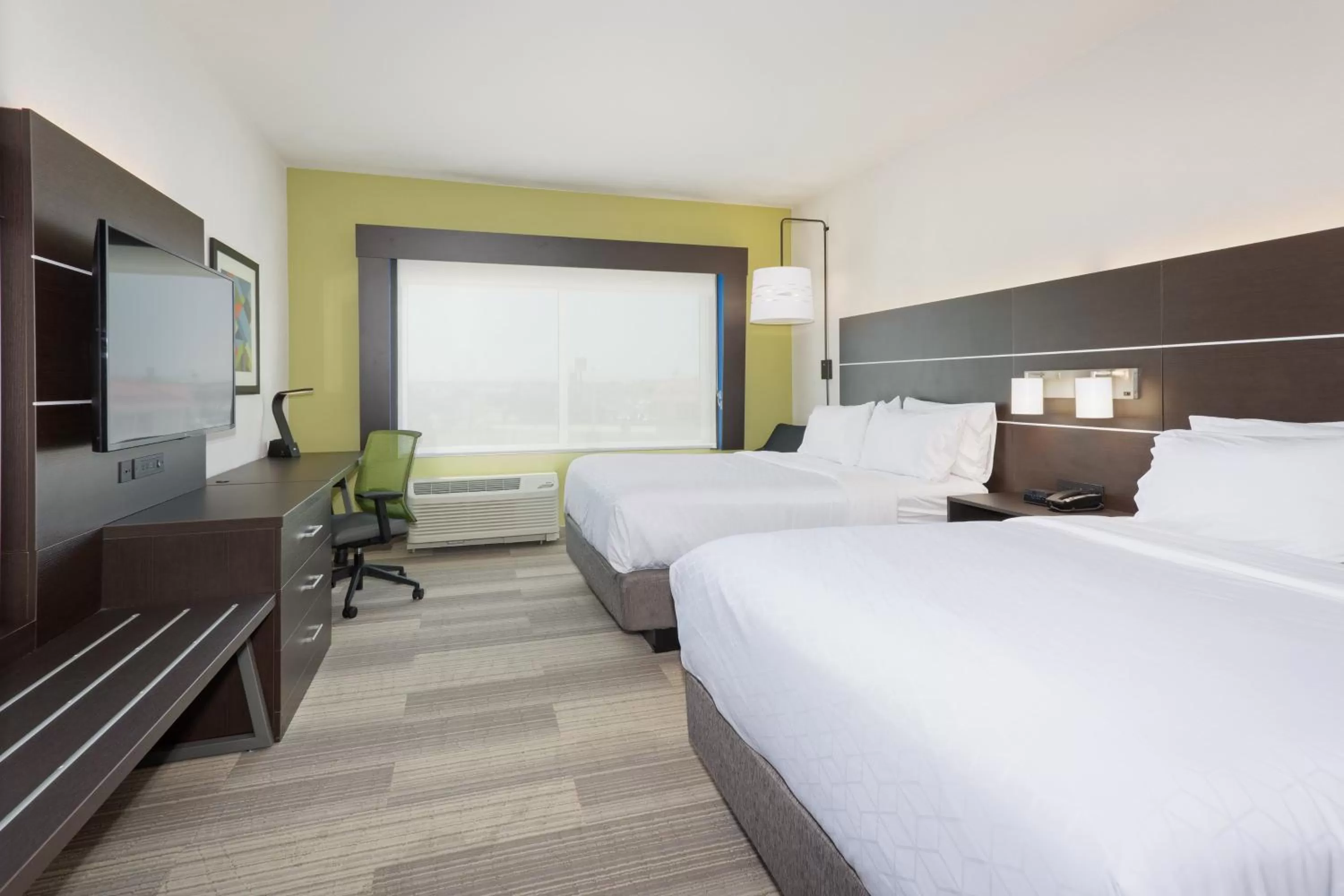 Standard Queen Room with Two Queen Beds in Holiday Inn Express & Suites - Firestone - Longmont by IHG