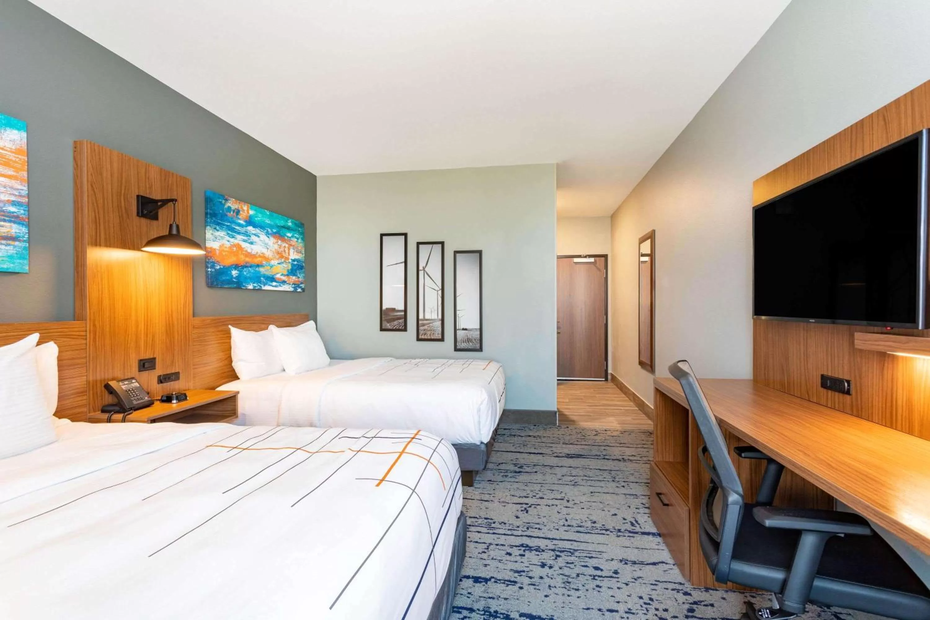 Queen Room with Two Queen Beds - Mobility Access/Pet Friendly/Non-Smoking in La Quinta Inn & Suites Limon by Wyndham