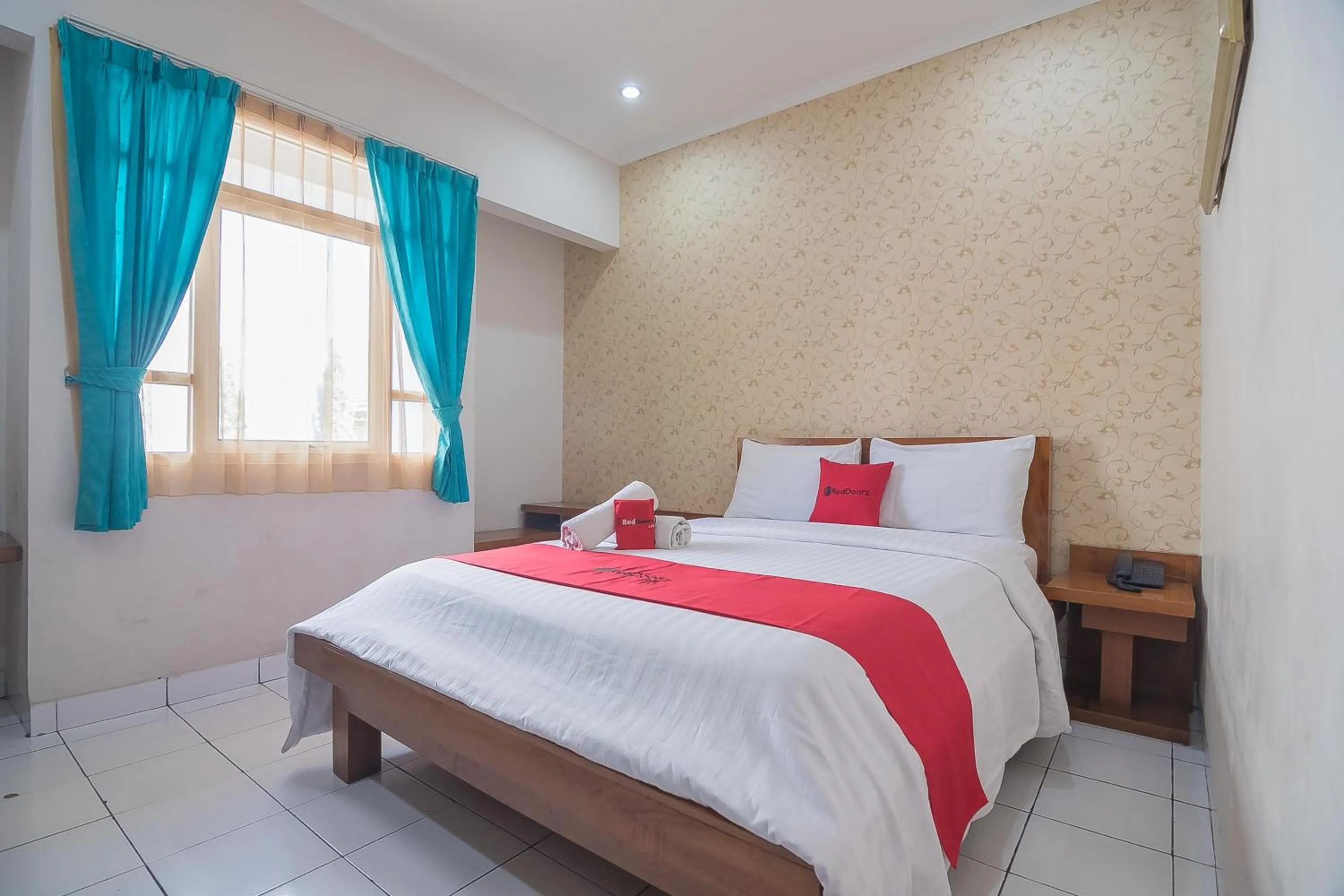 Standard Double Room in RedDoorz at Amellia Pasteur Bandung