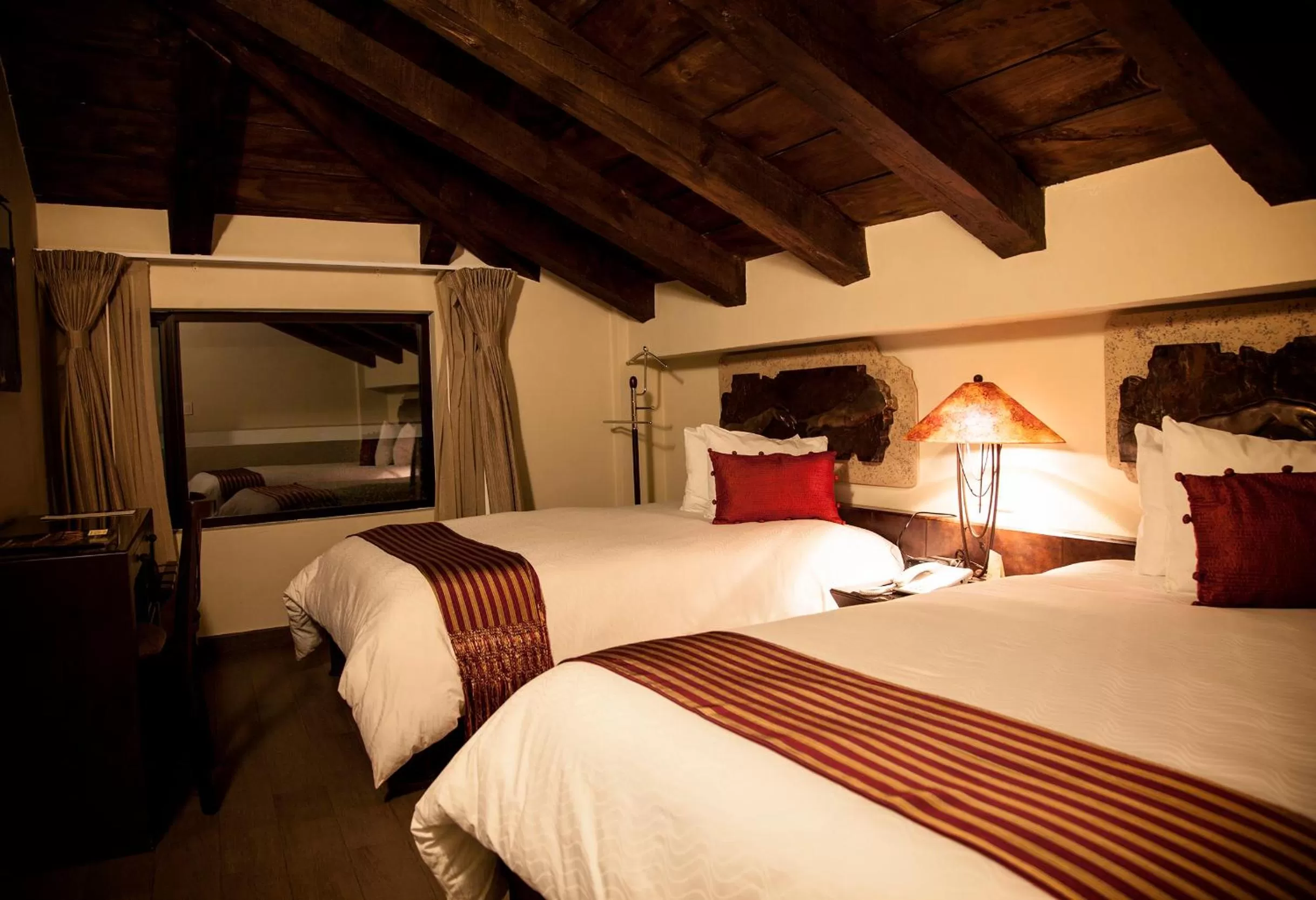 Standard Twin Room with Garden View in Plaza Gallery Hotel Boutique