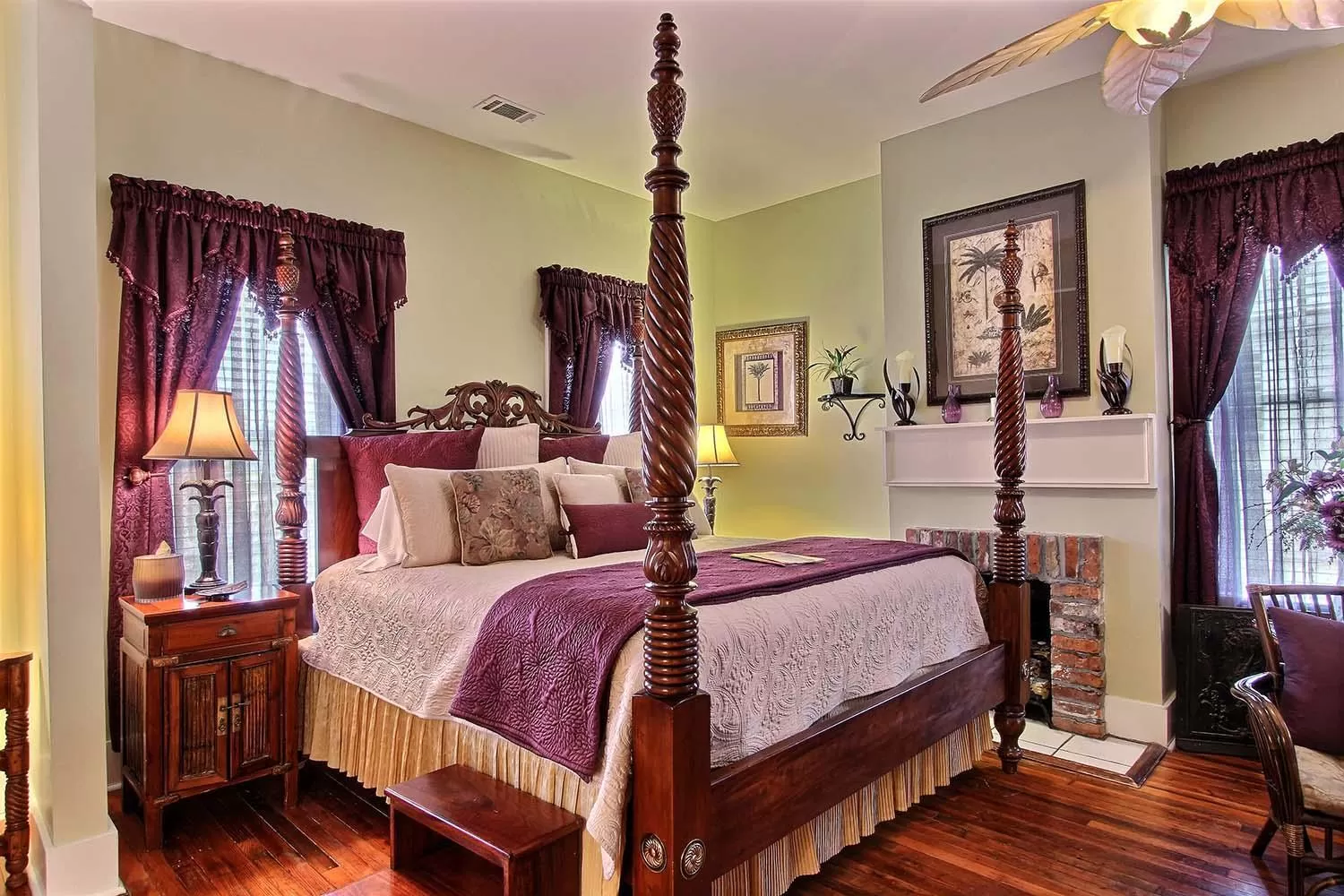 Sabal Palm Suite in Green Palm Inn