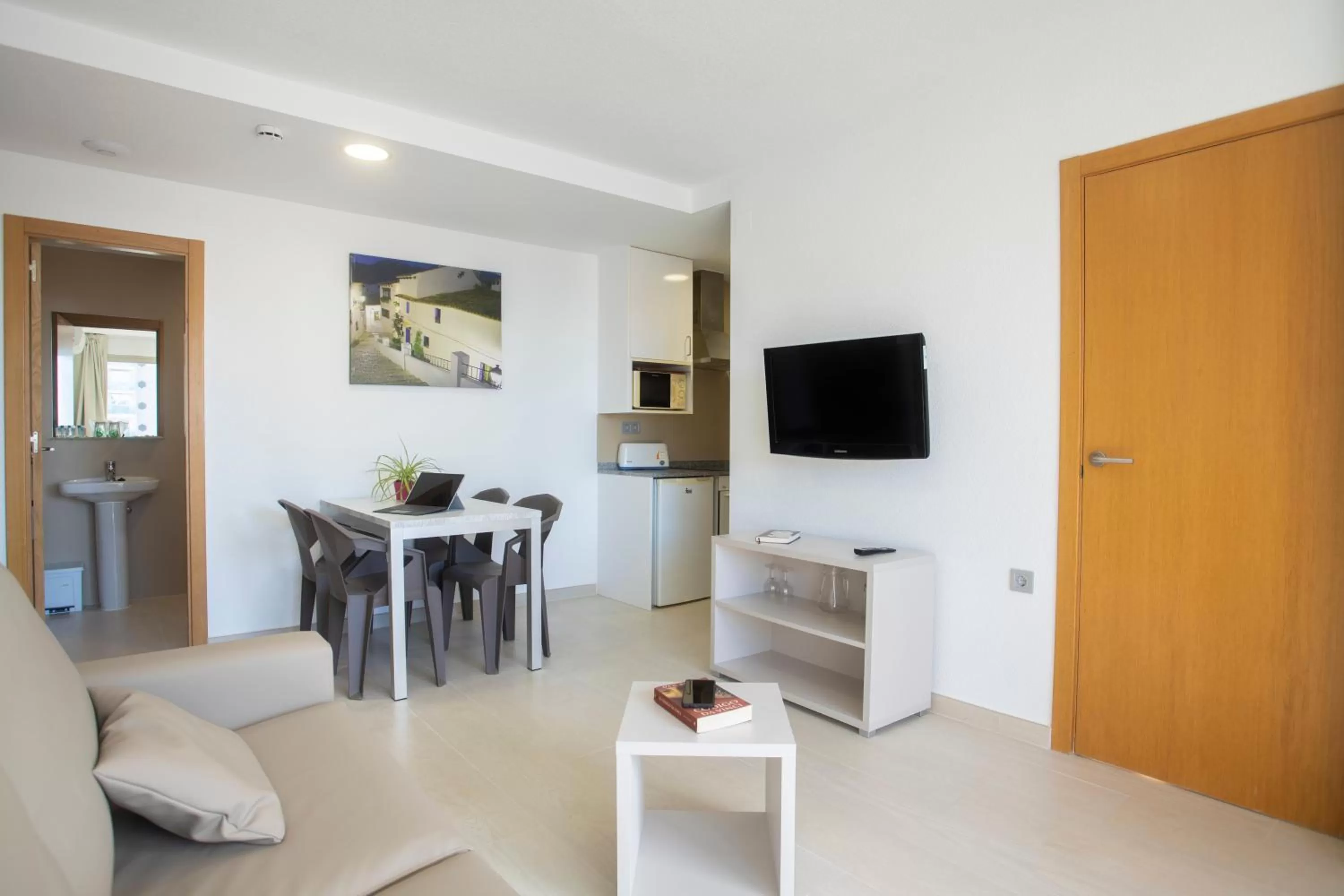 Two-Bedroom Apartment in Aparthotel BCL Levante Club