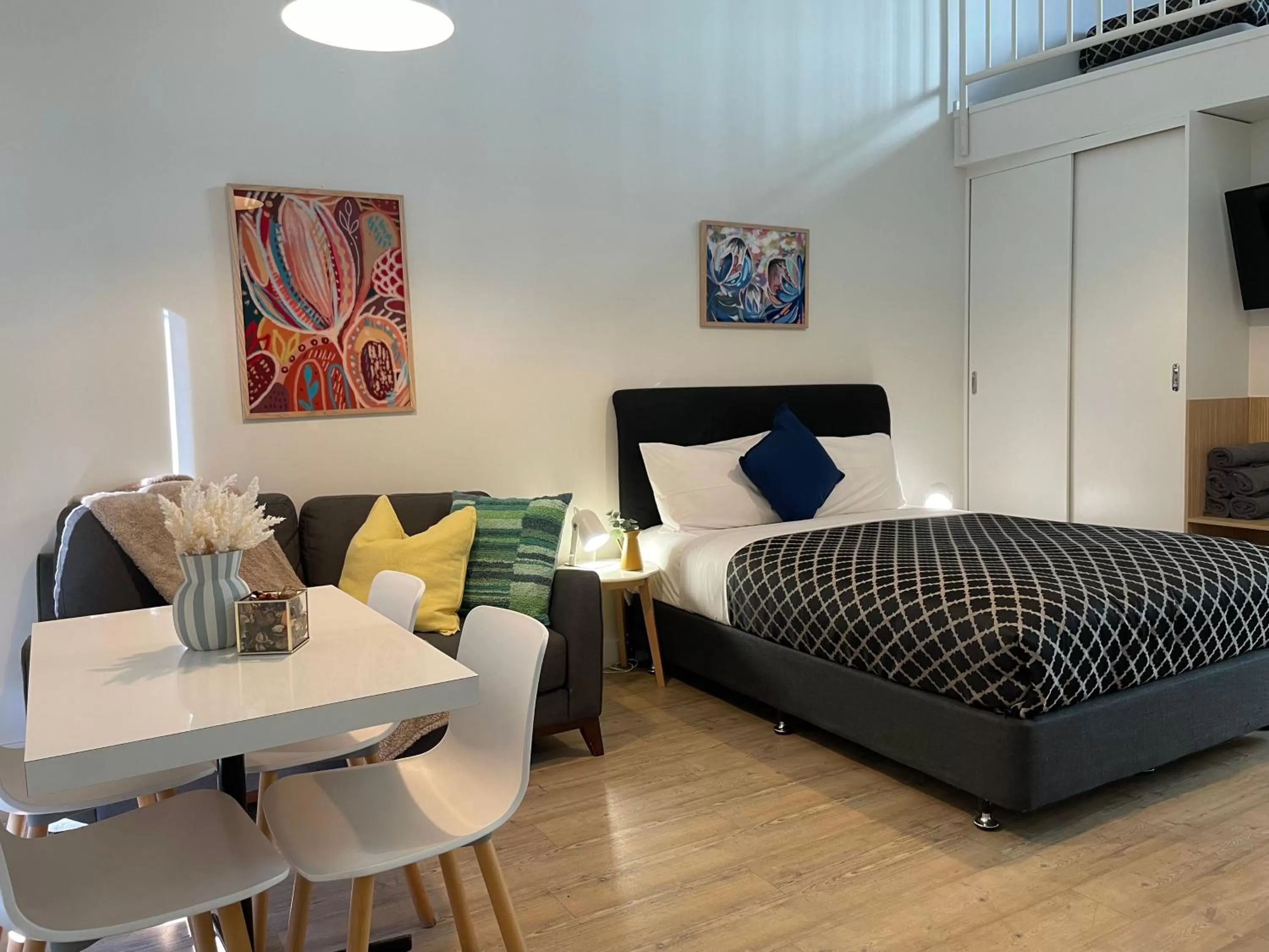 Family Room - Loft in Coastal Motel