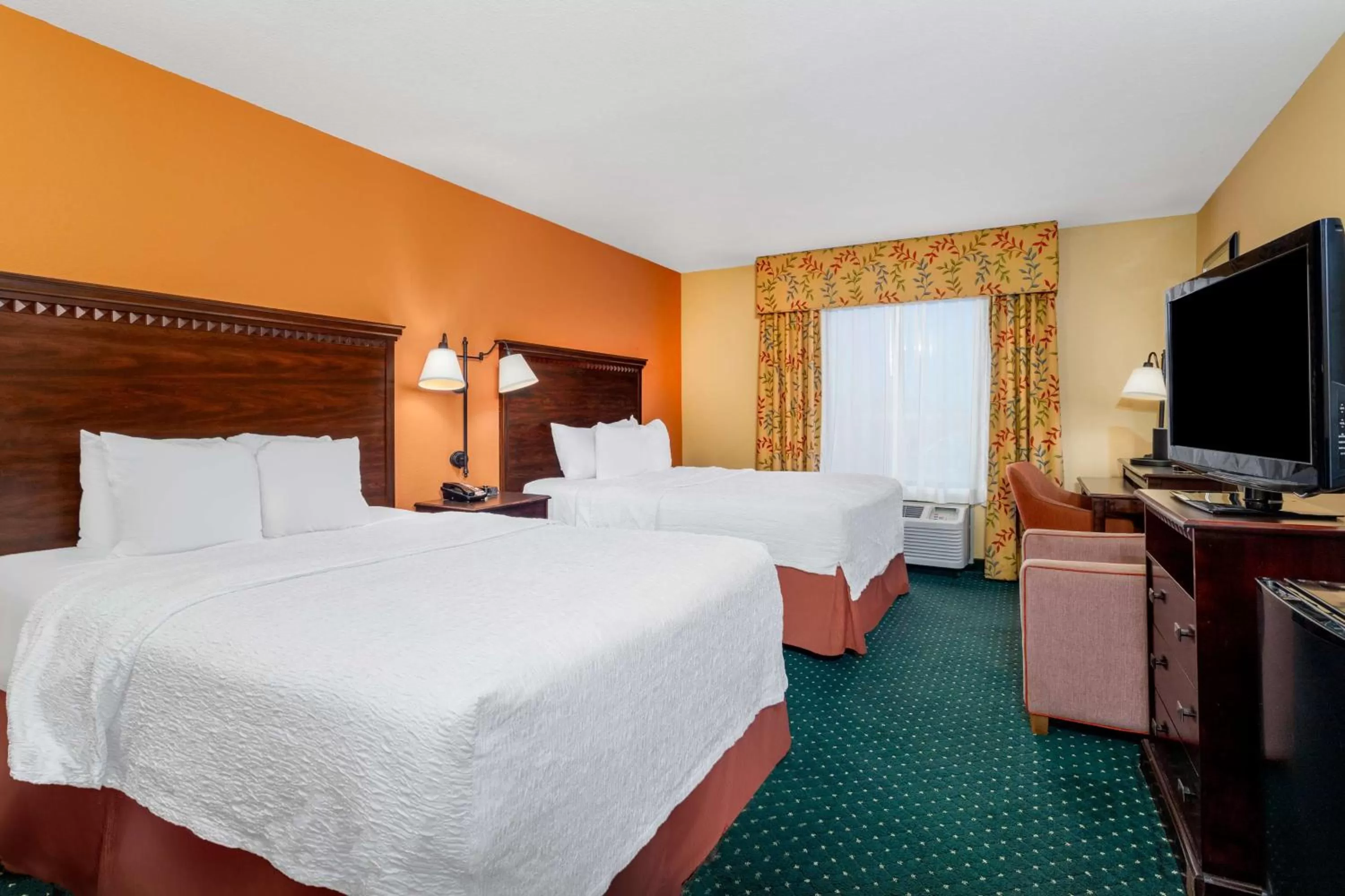 Queen Room with Two Queen Beds - Hearing Access/Non-Smoking in Hampton Inn & Suites Sacramento-Elk Grove Laguna I-5