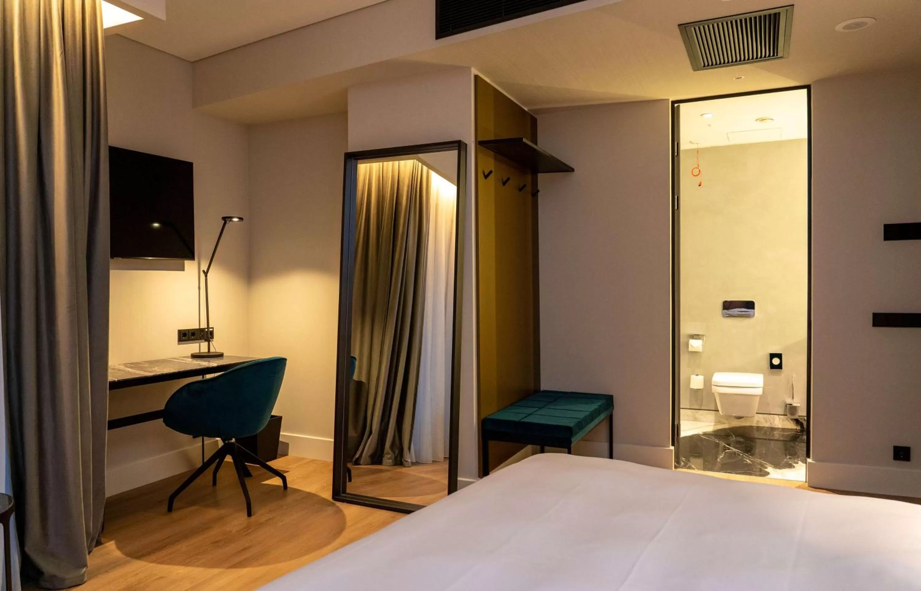 Premium Double Room with City View in Radisson Blu Aurum Hotel, Brasov