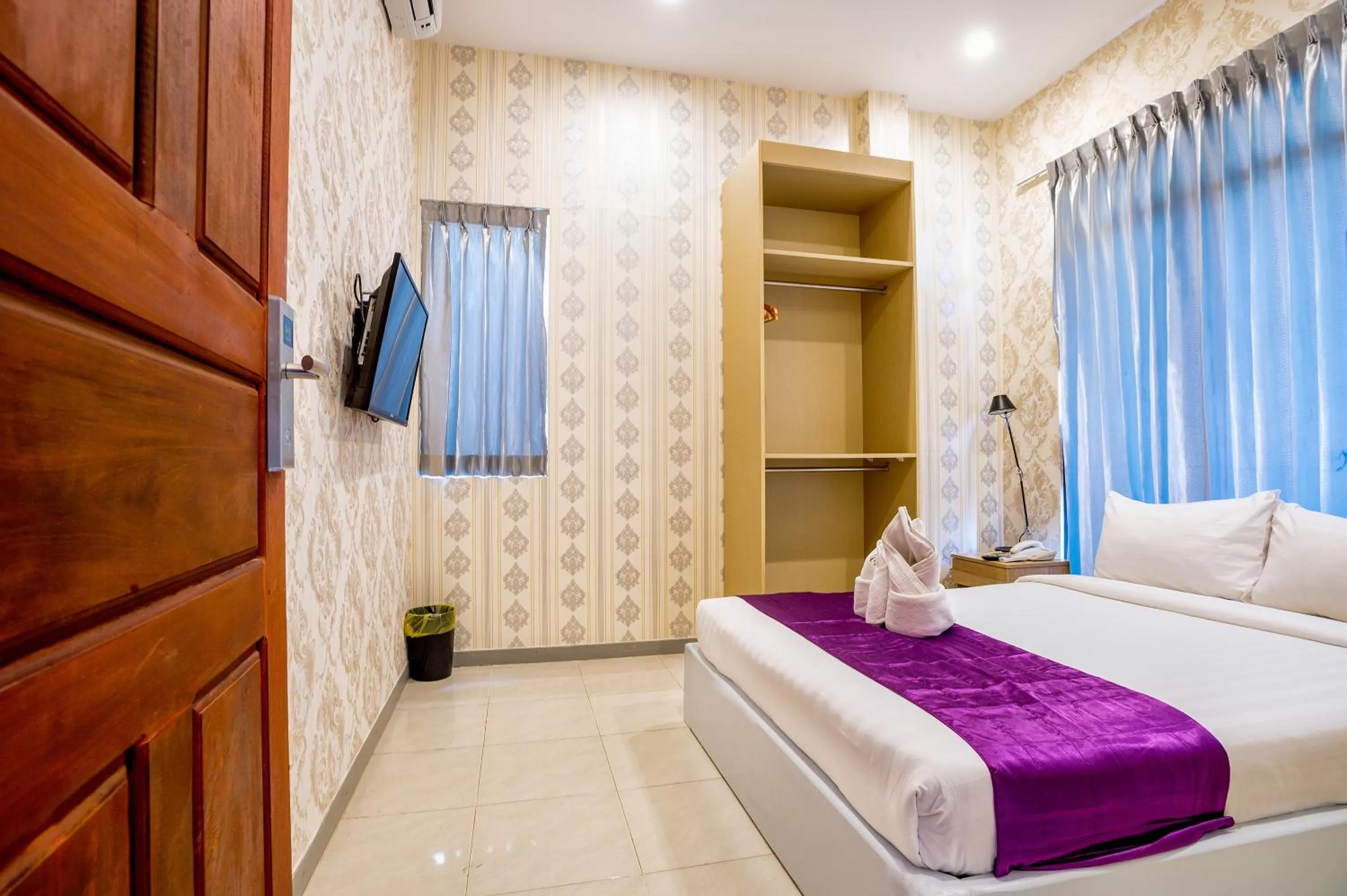 Deluxe Queen Room in White Residence Hotel & Apartment
