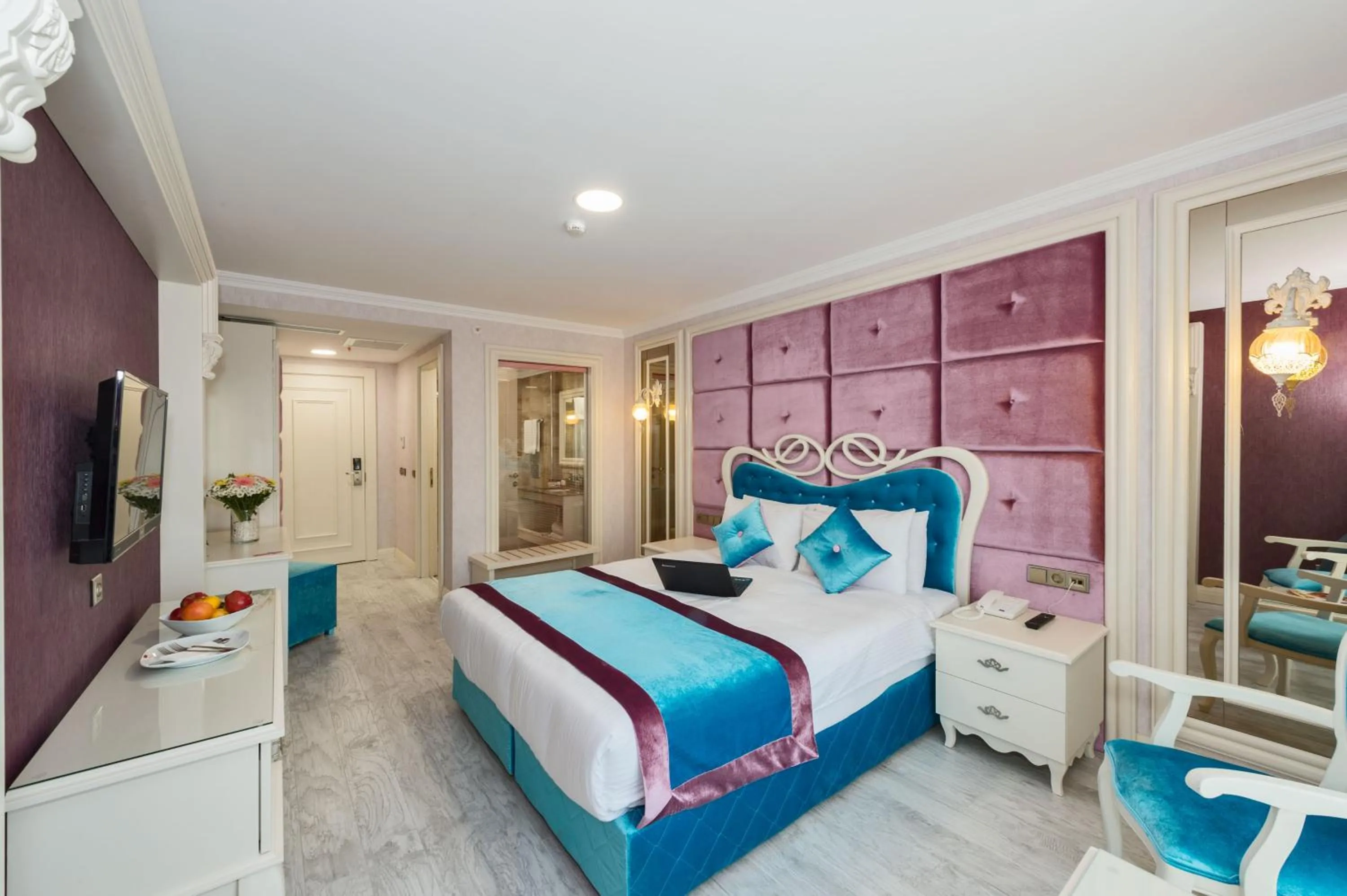 Deluxe Double or Twin Room in Marnas Hotels