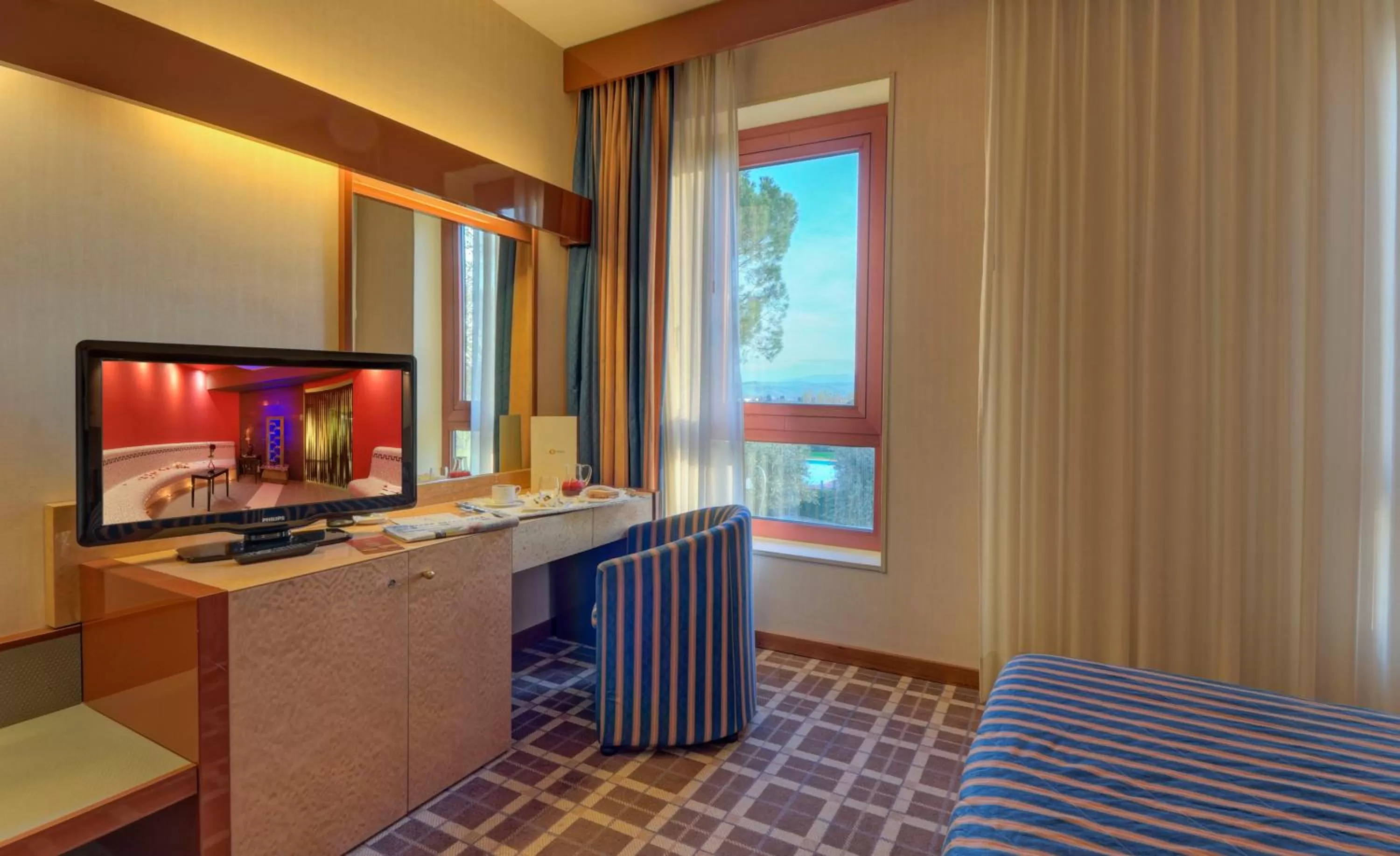 Two Connecting Rooms in Hotel Federico II