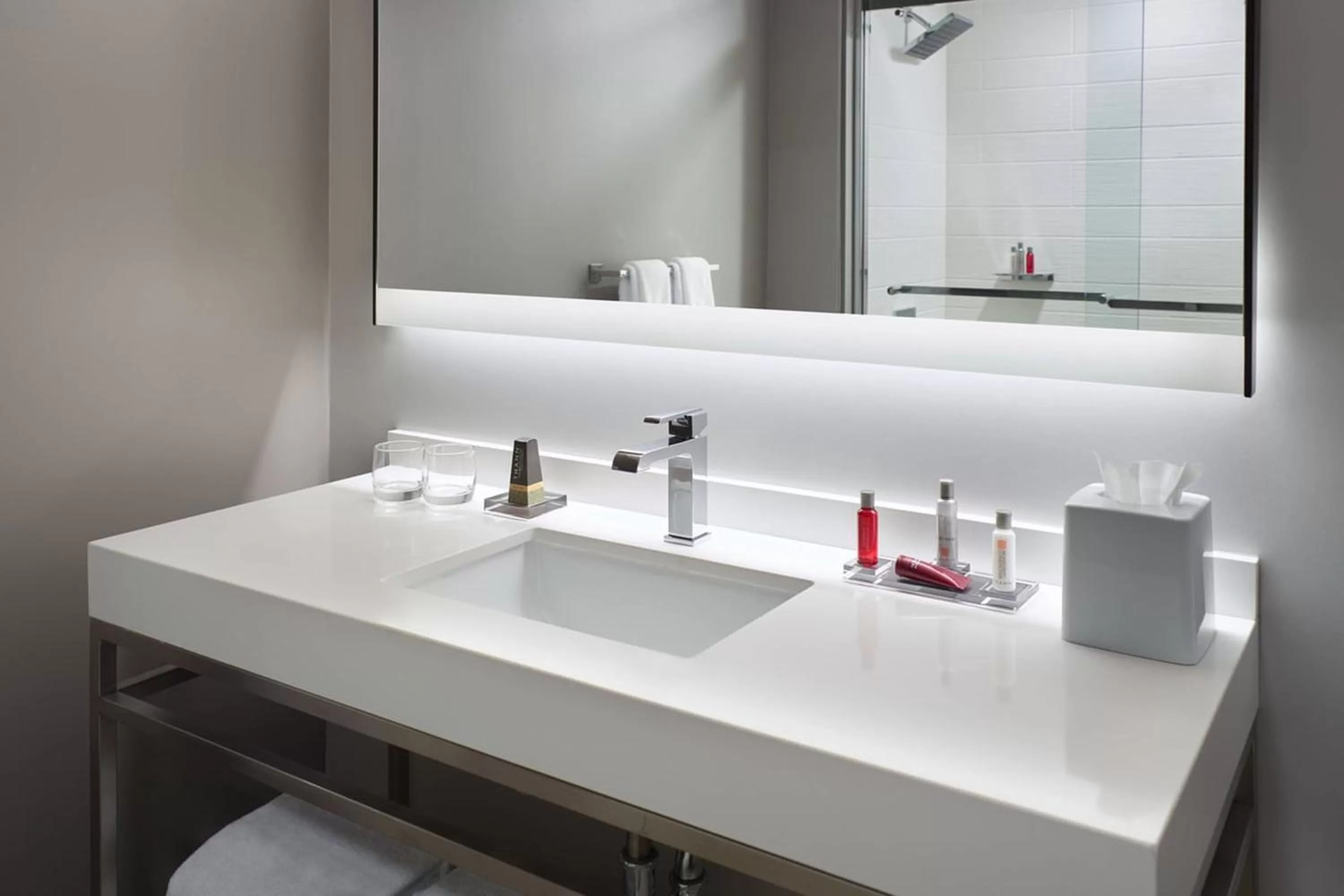 Two-Bedroom Suite in Atlanta Evergreen Lakeside Resort