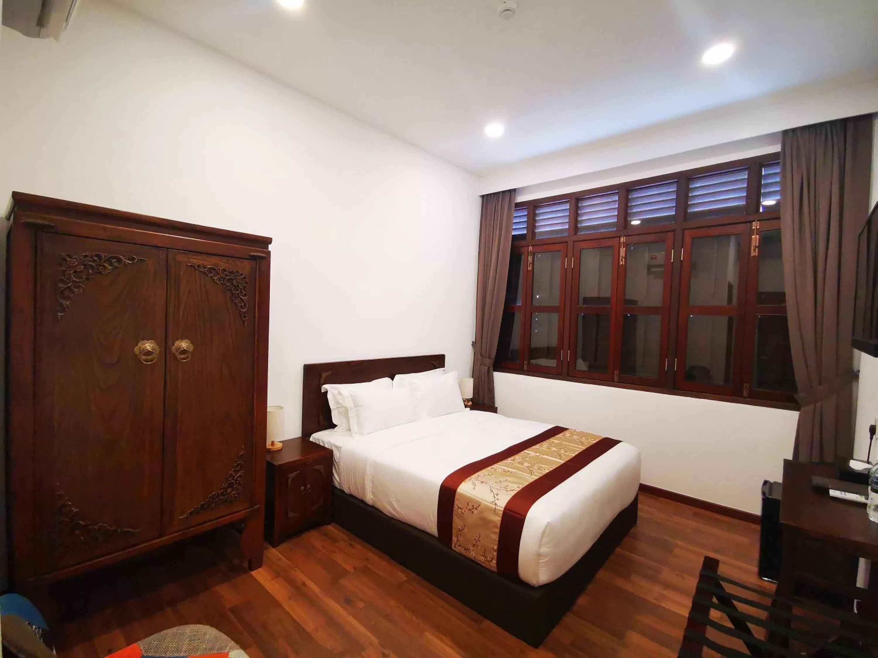 Superior Queen Room in Mclane Boutique Hotel