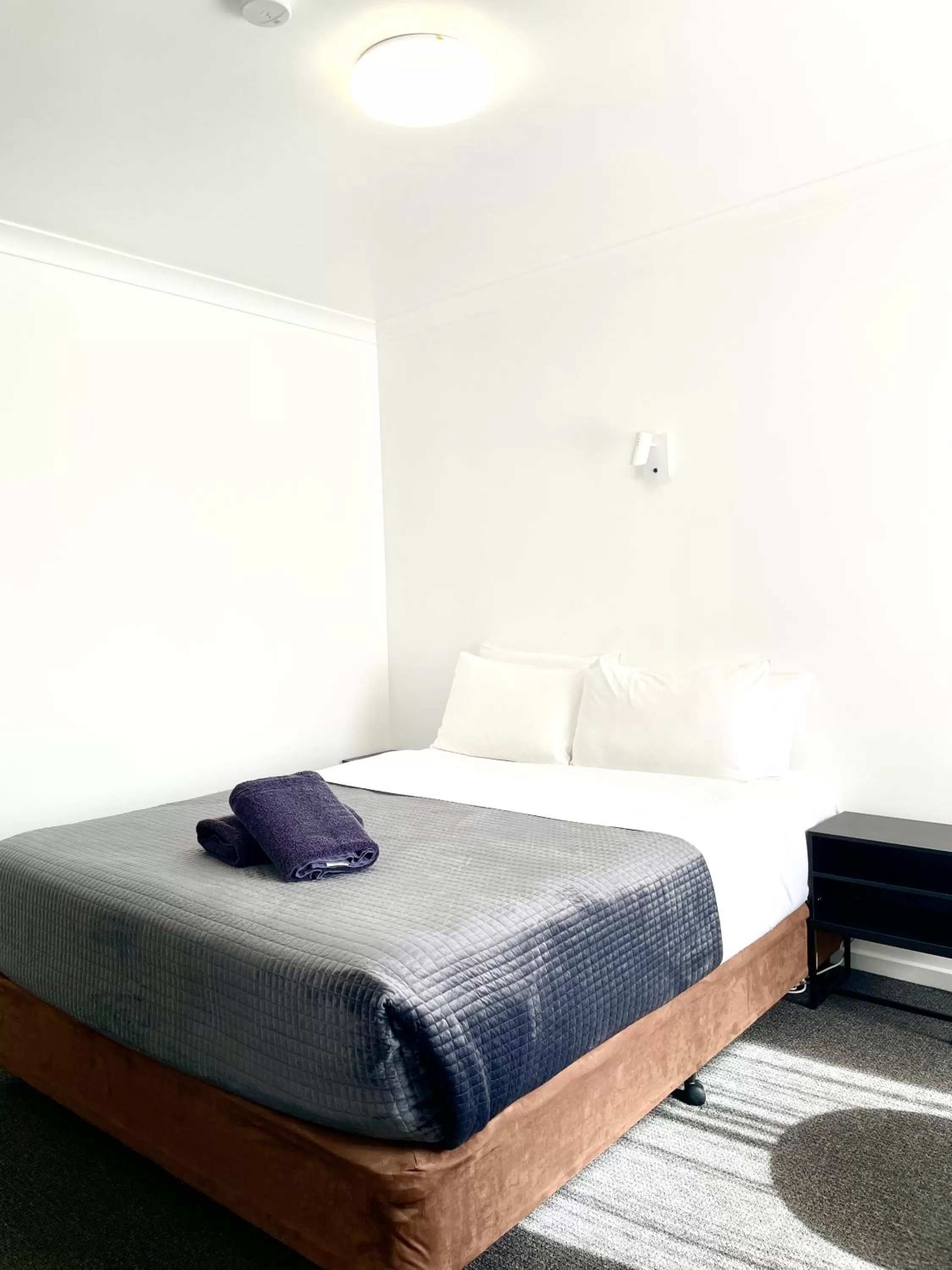 Queen Standard in Avenue Motel