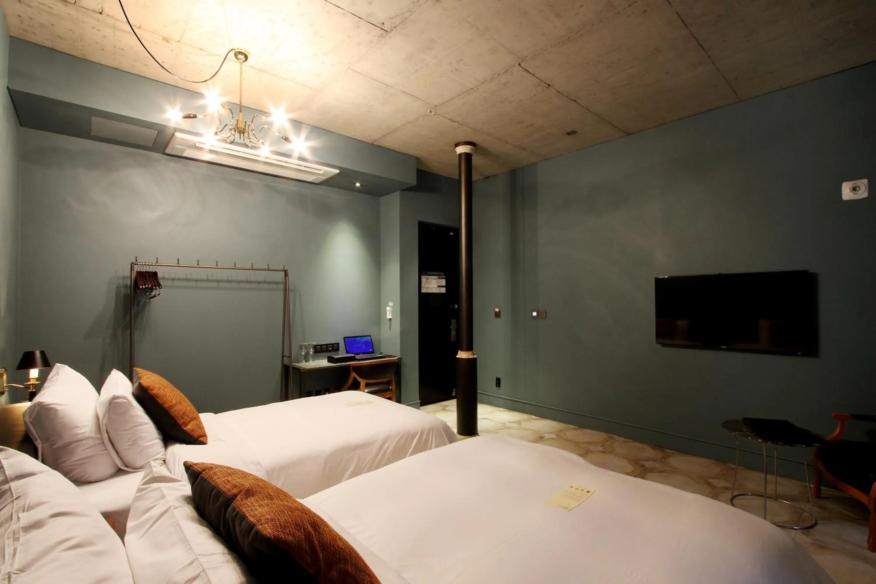 Deluxe Twin Room in Boutique Hotel Loft