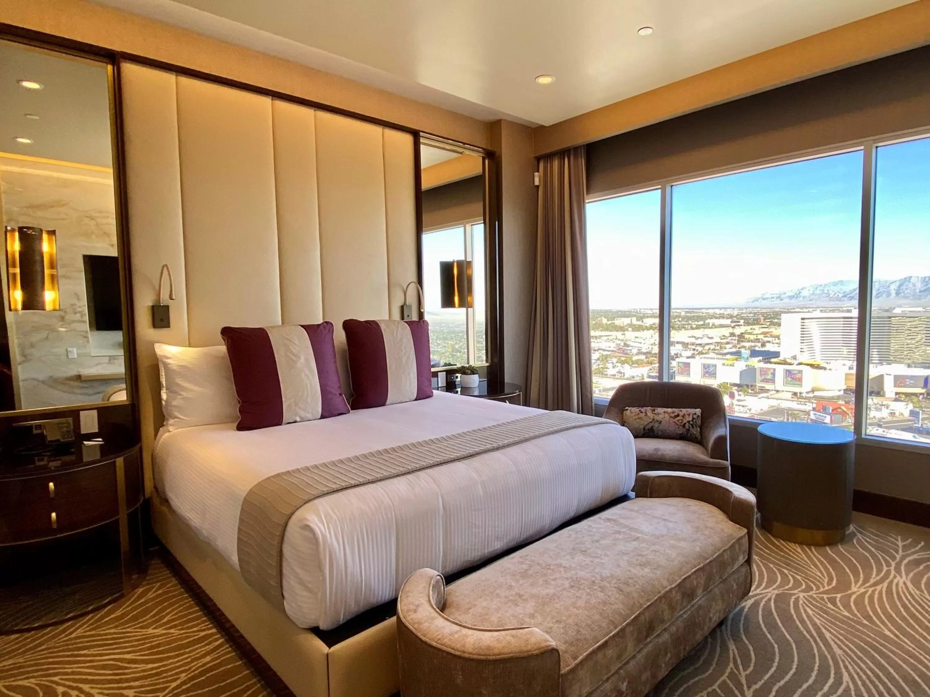 Marra Style Signature One Bedroom Suite in SAHARA Las Vegas