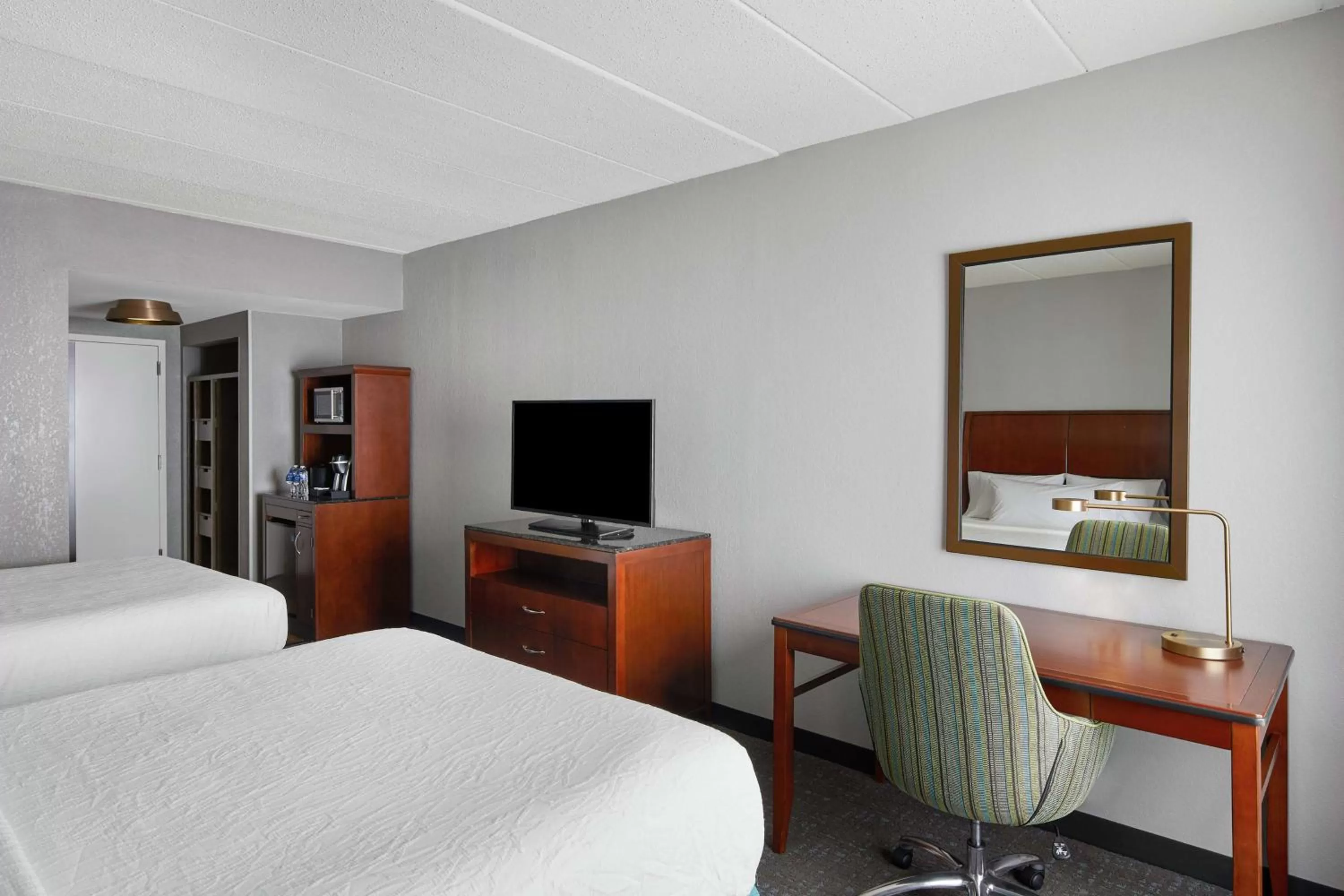 Queen Room with Two Queen Beds - Disability Access in Hilton Garden Inn Allentown West