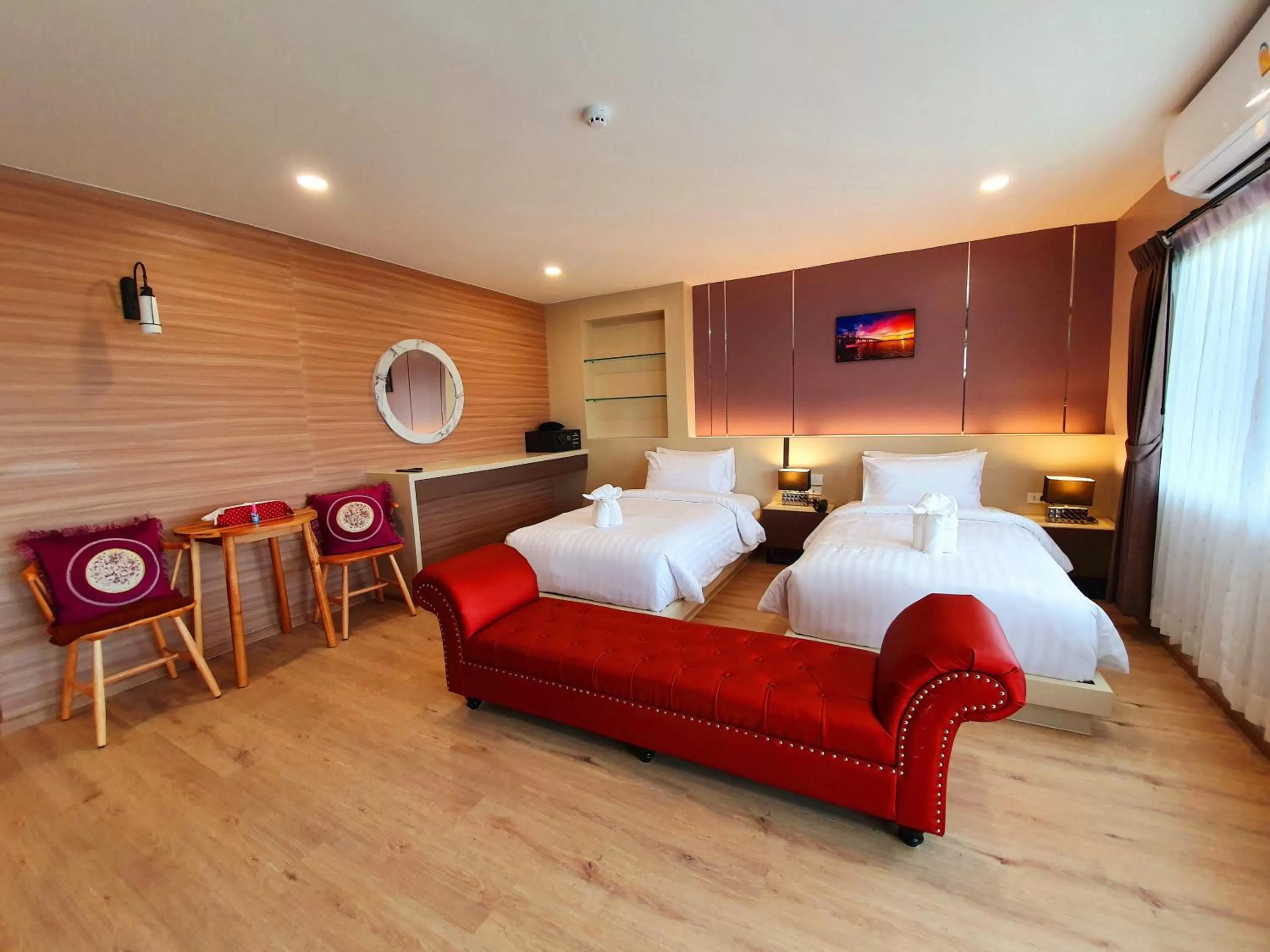 Superior Twin Room in USABAI Riverside Boutique Hotel