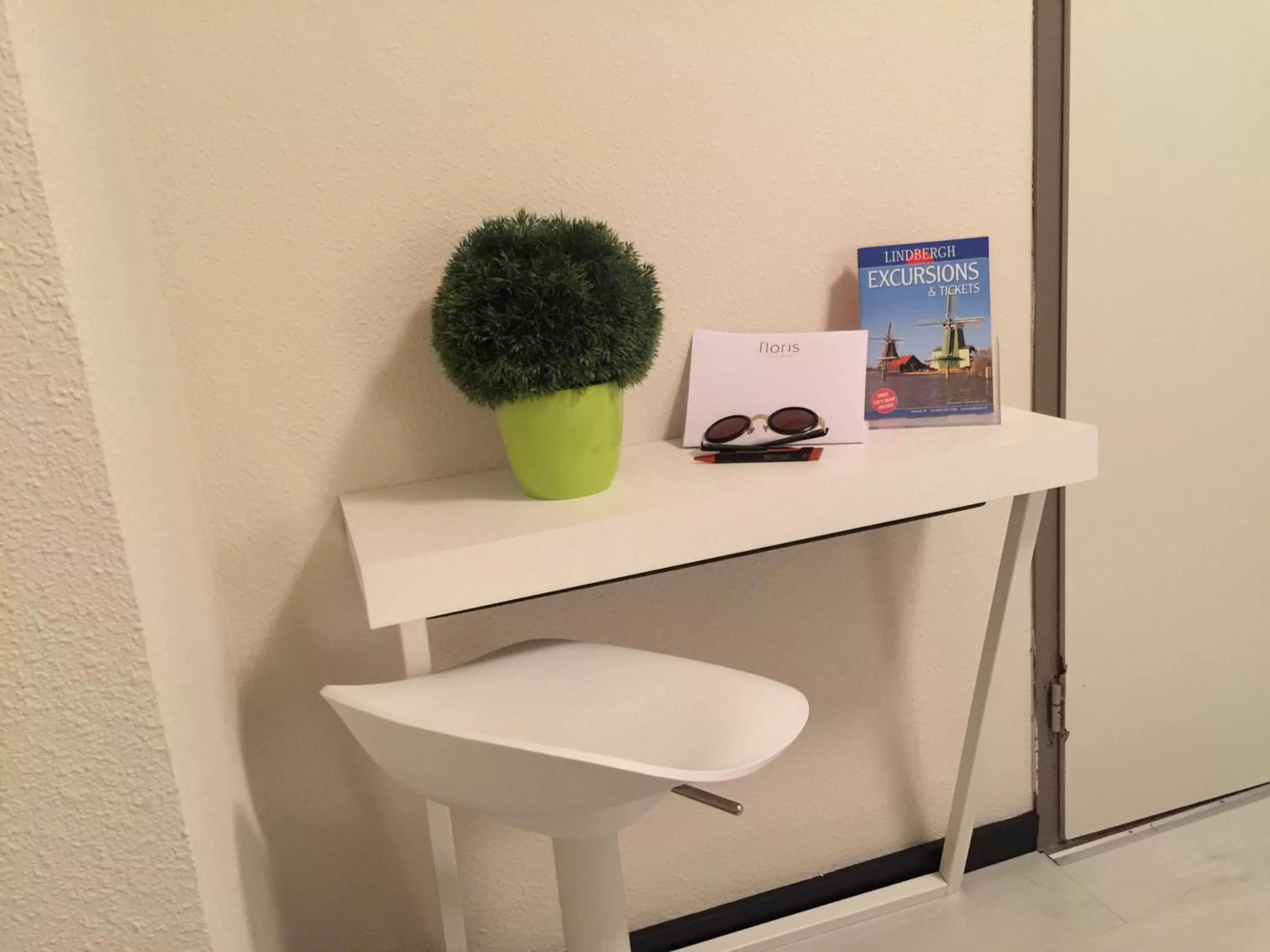 Single Room in France Hotel