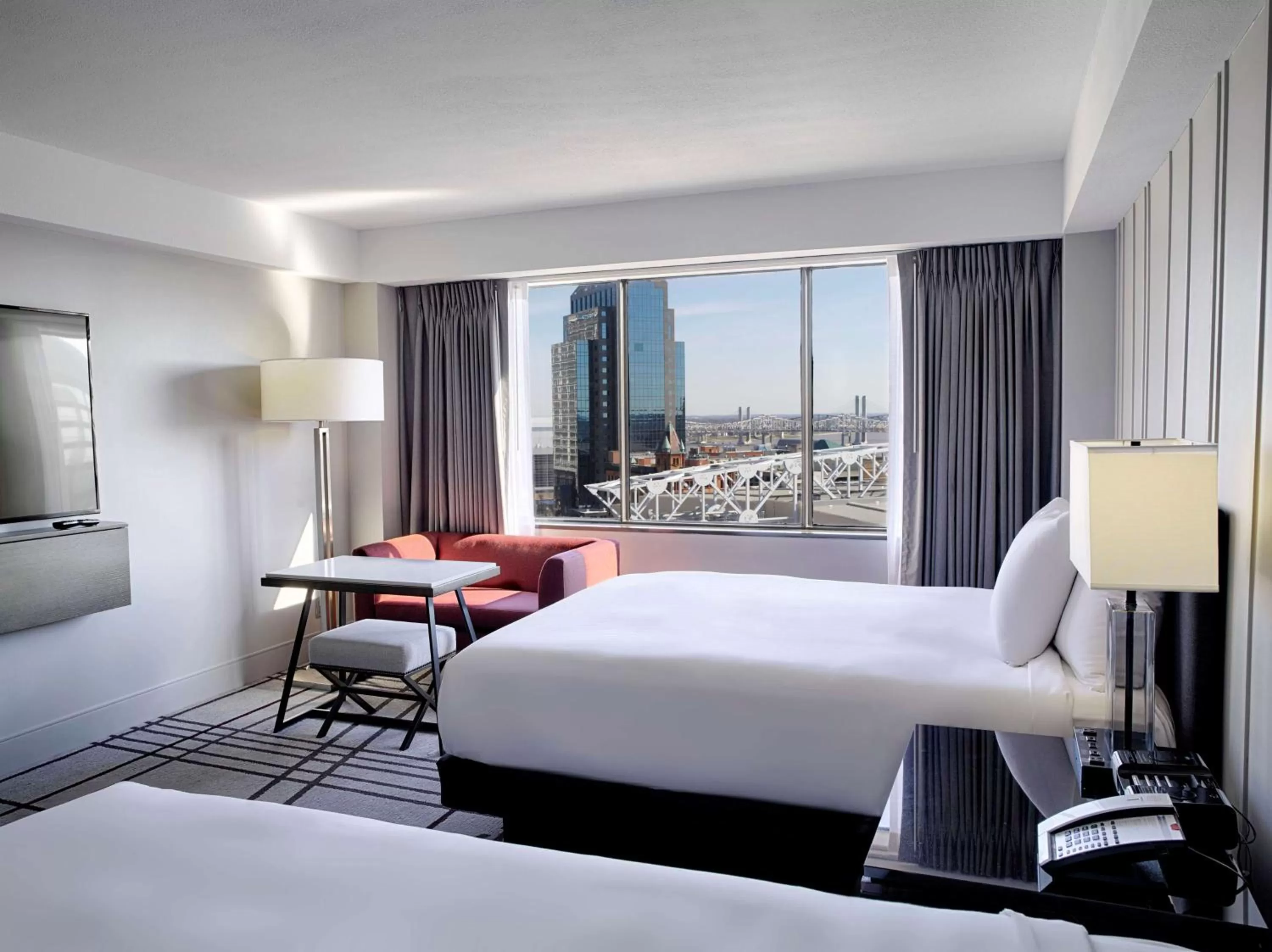 Queen Room with Two Queen Beds and City View in Hyatt Regency Louisville