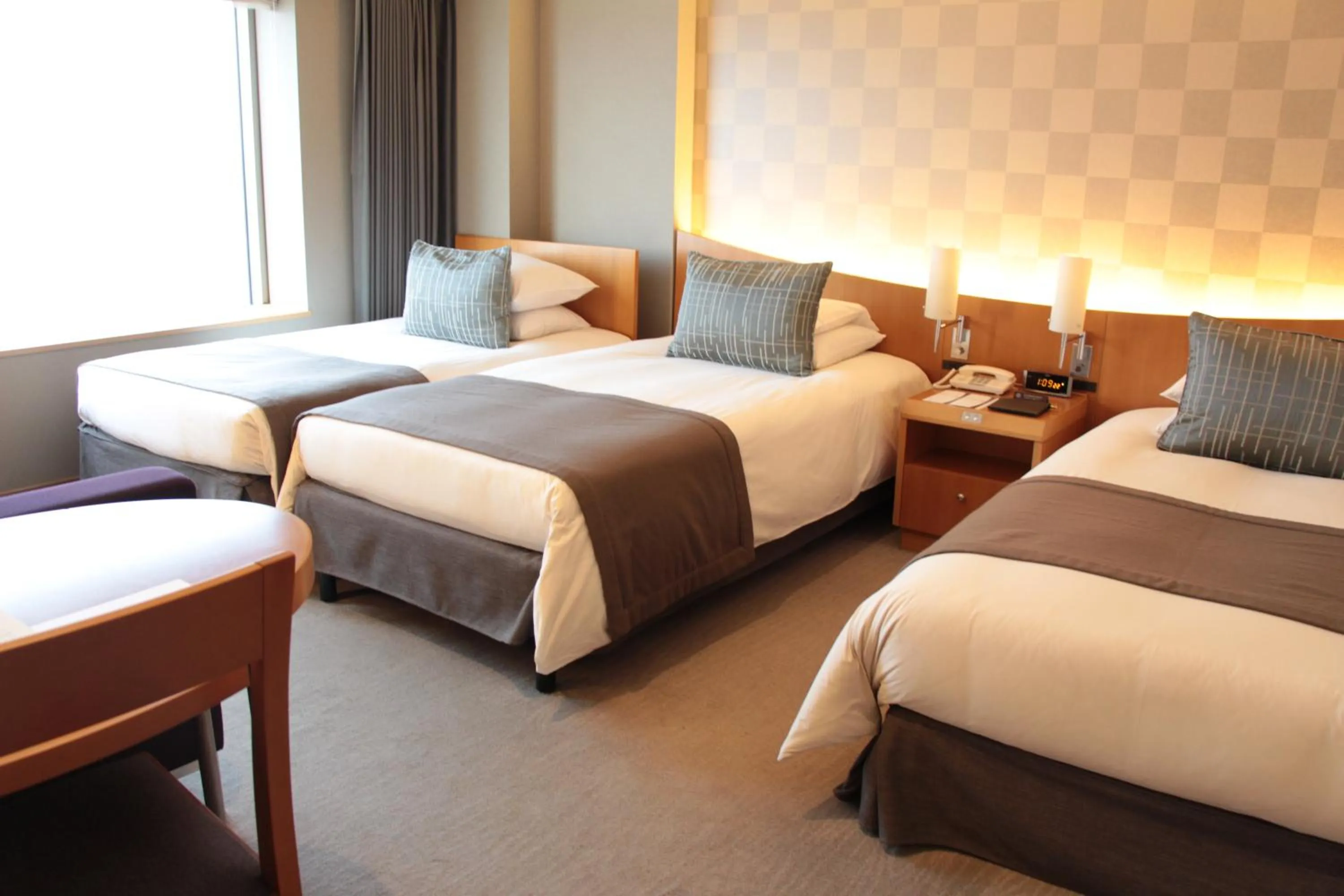 Twin Room - Non-Smoking in Cerulean Tower Tokyu Hotel, A Pan Pacific Partner Hotel