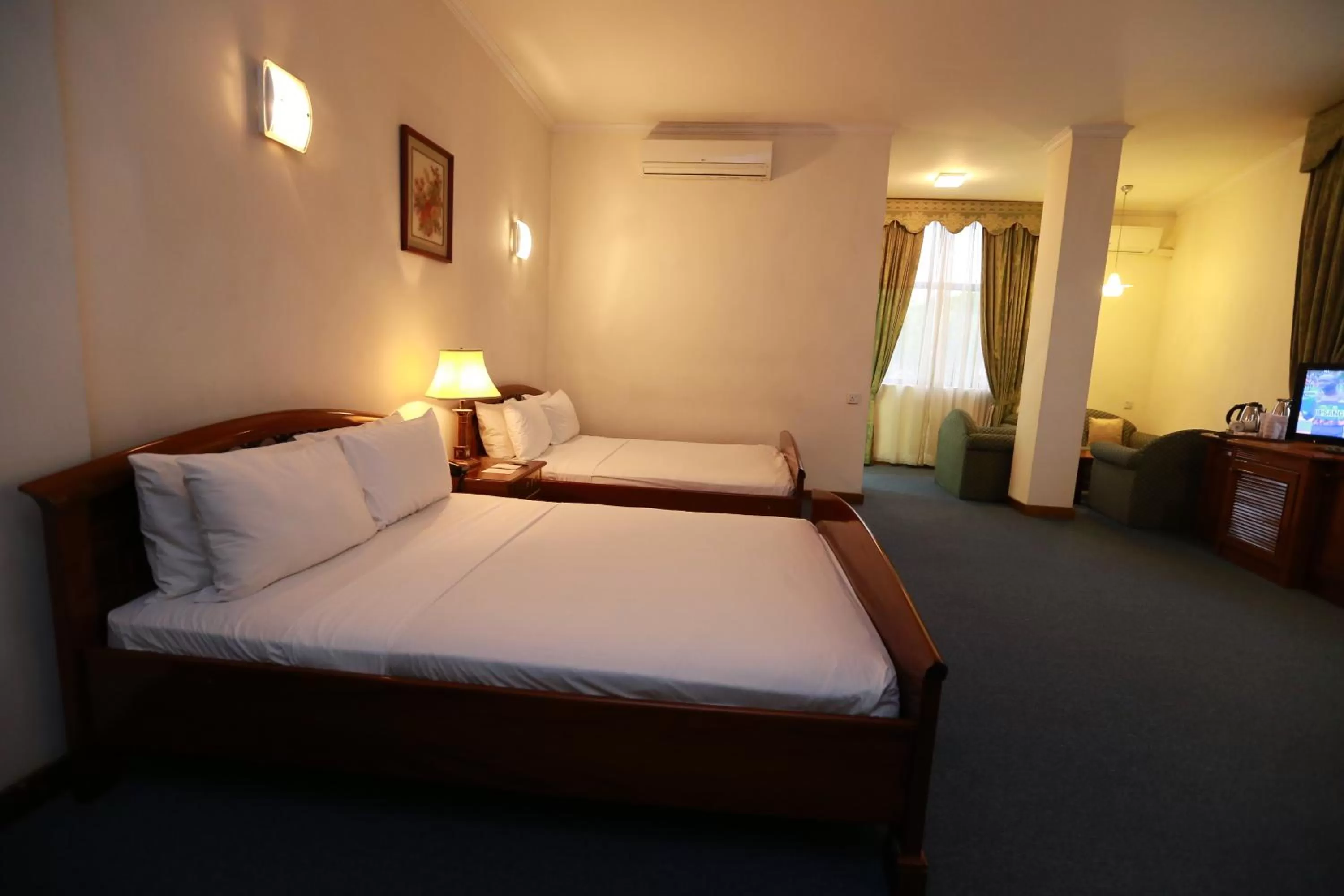 Deluxe Family Room in Hotel Sapphire