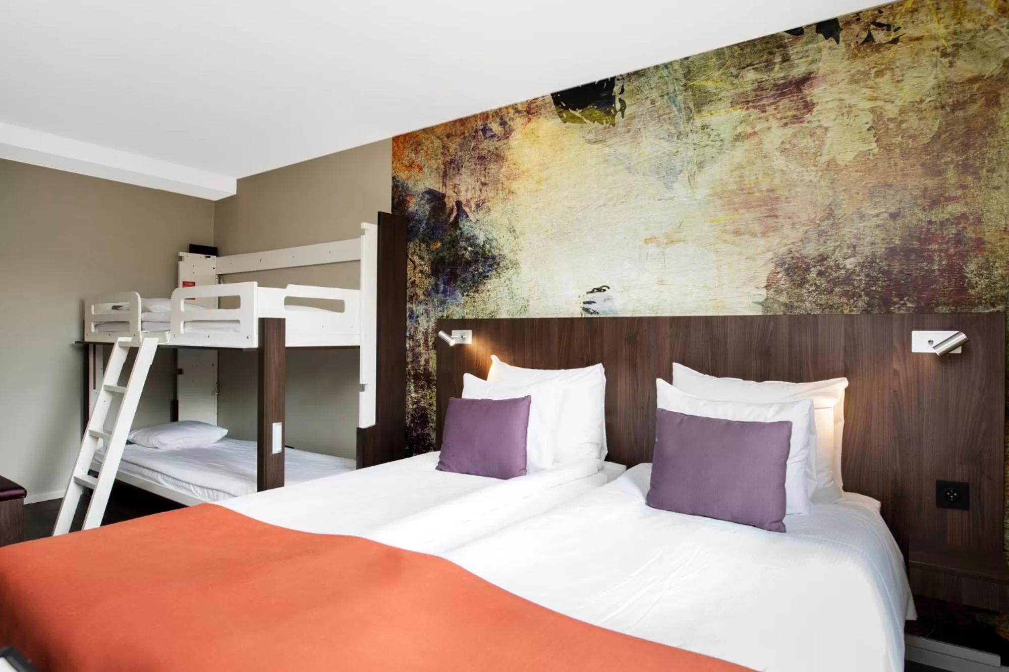 Classic Room Four in ProfilHotels Savoy