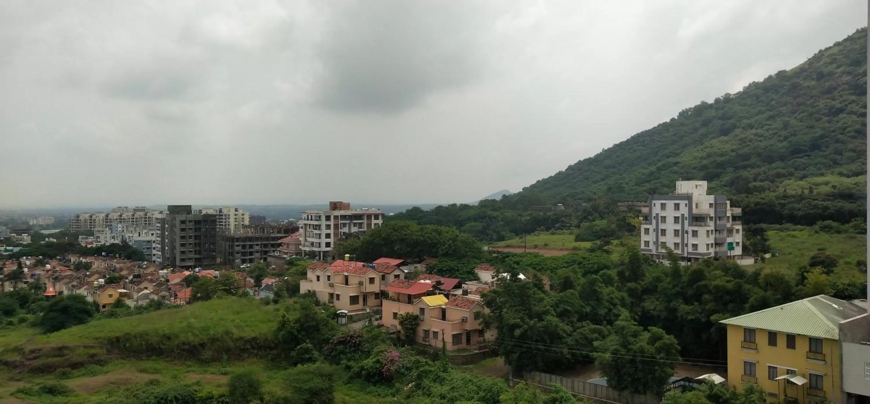 Deluxe Double or Twin Room - single occupancy in Hotel Sumanchandra Suites