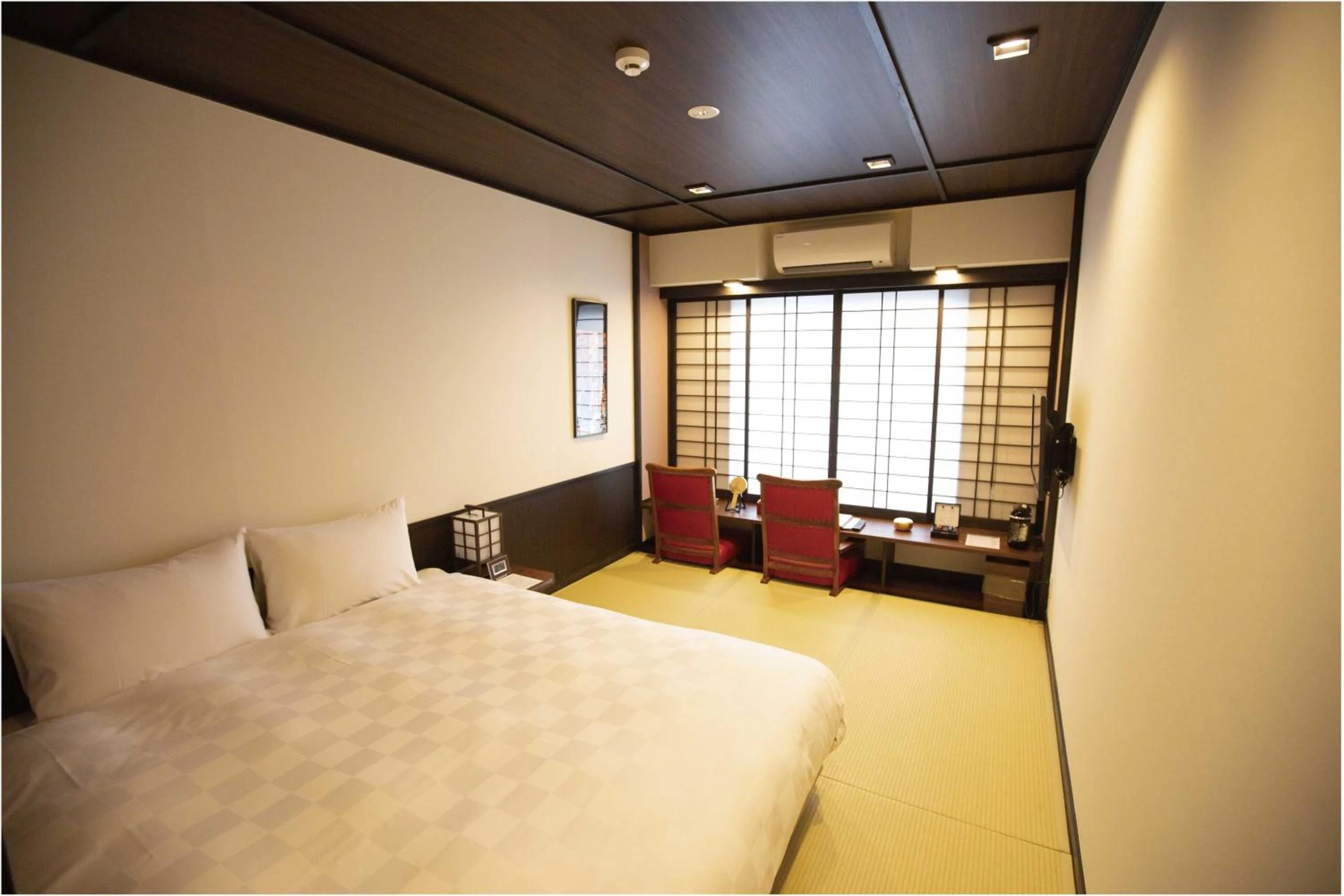 Economy Double Room in Kyoto Takasegawa Bettei