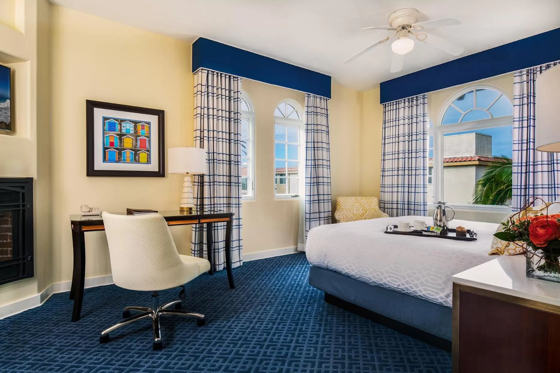 King Room with Kitchenette and Garden View in Grande Colonial La Jolla