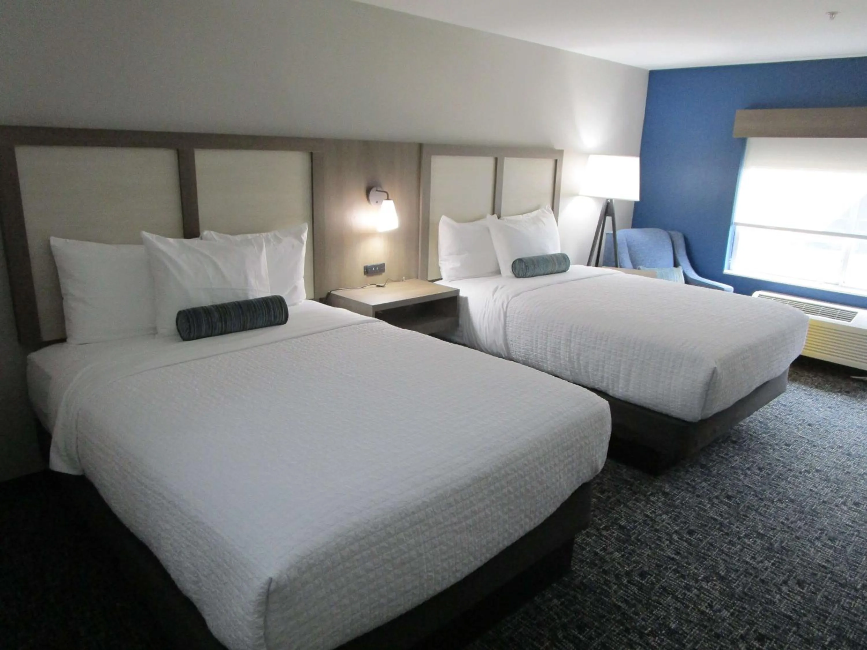 Queen Room with Two Queen Beds and Bath Tub - Disability Access in Best Western Plus Oklahoma City Northwest Inn & Suites