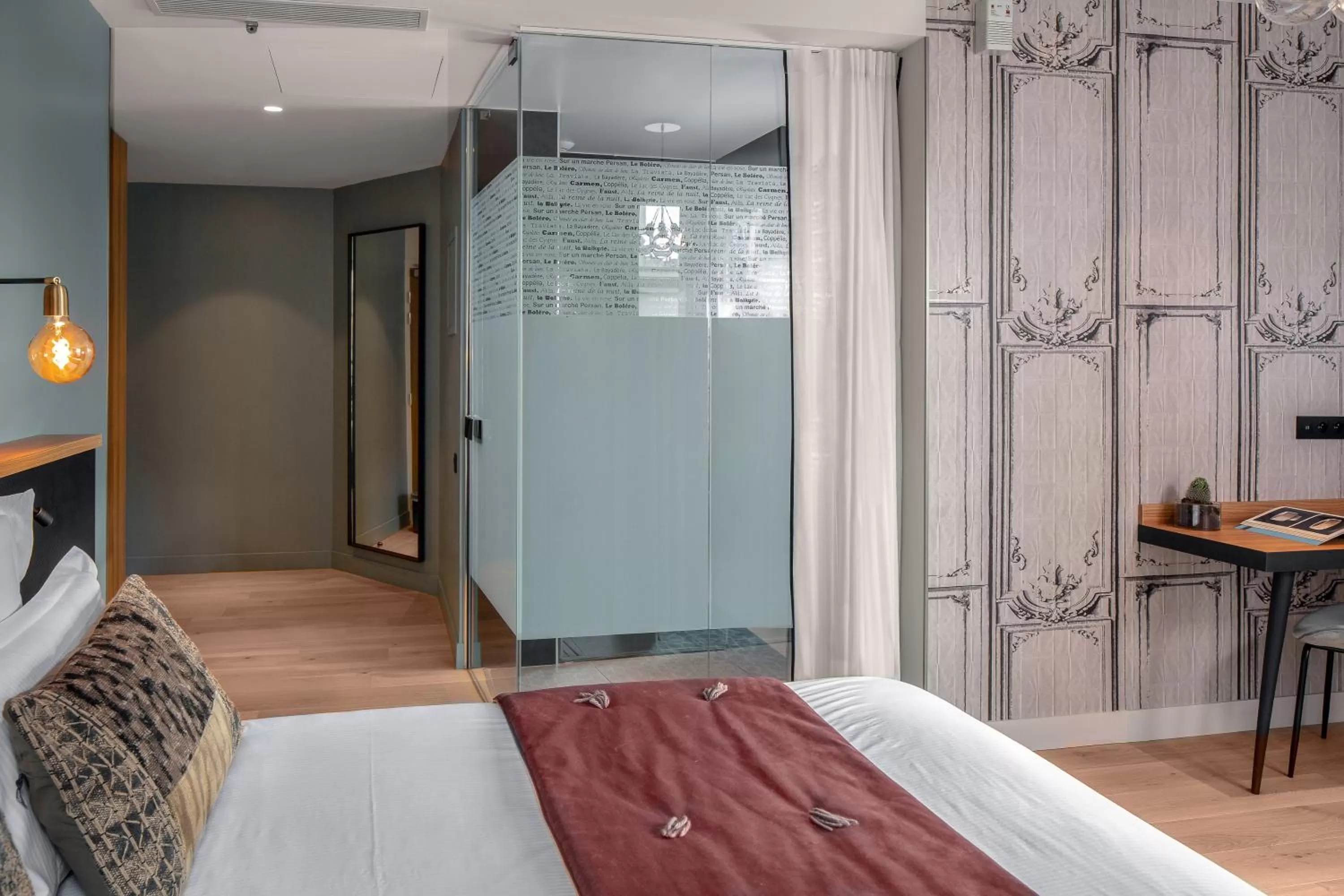 Junior Suite in Lyric Hotel Paris Opera