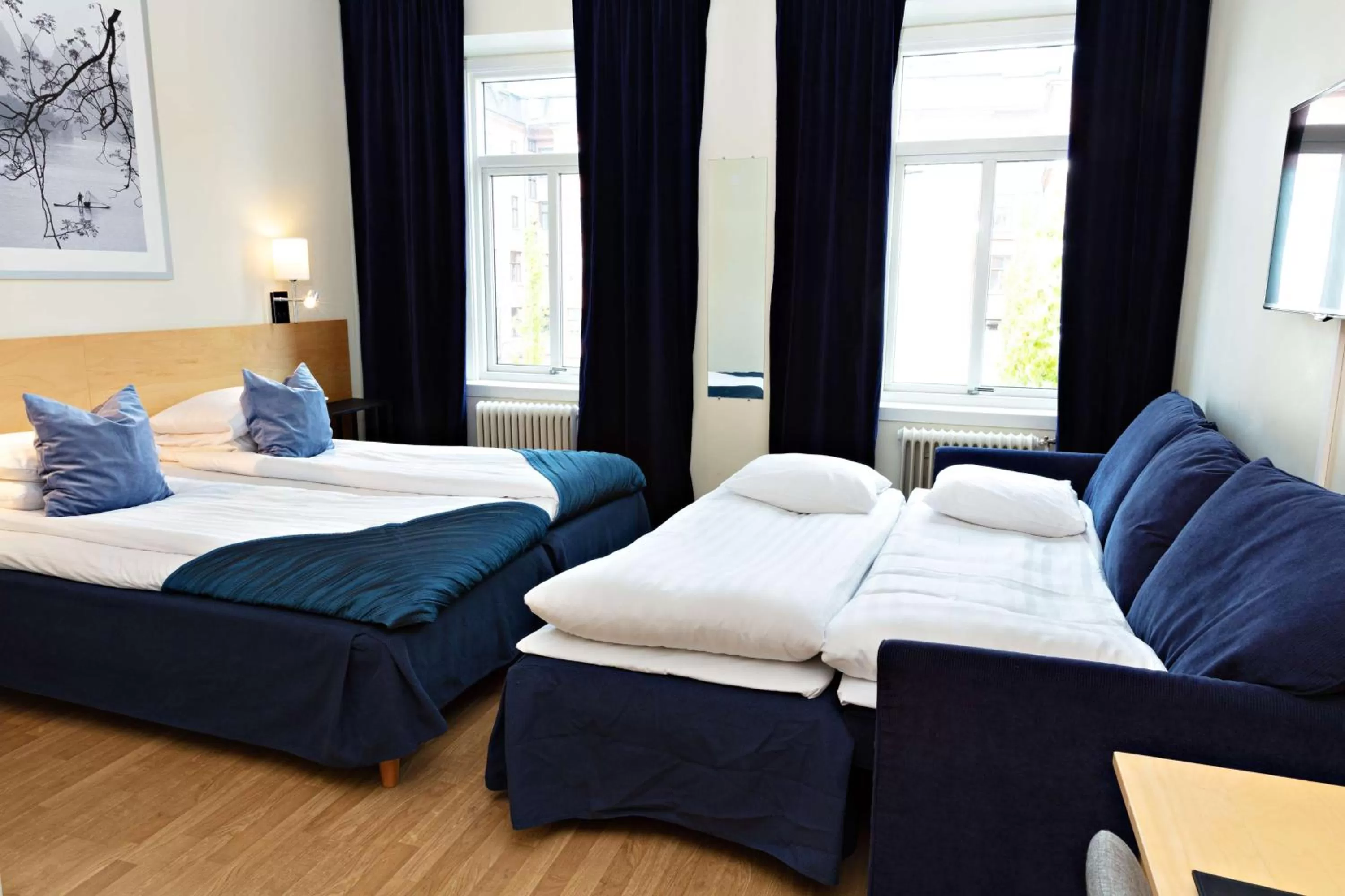 Family Room in Center Hotel- Sure Hotel by Best Western Center