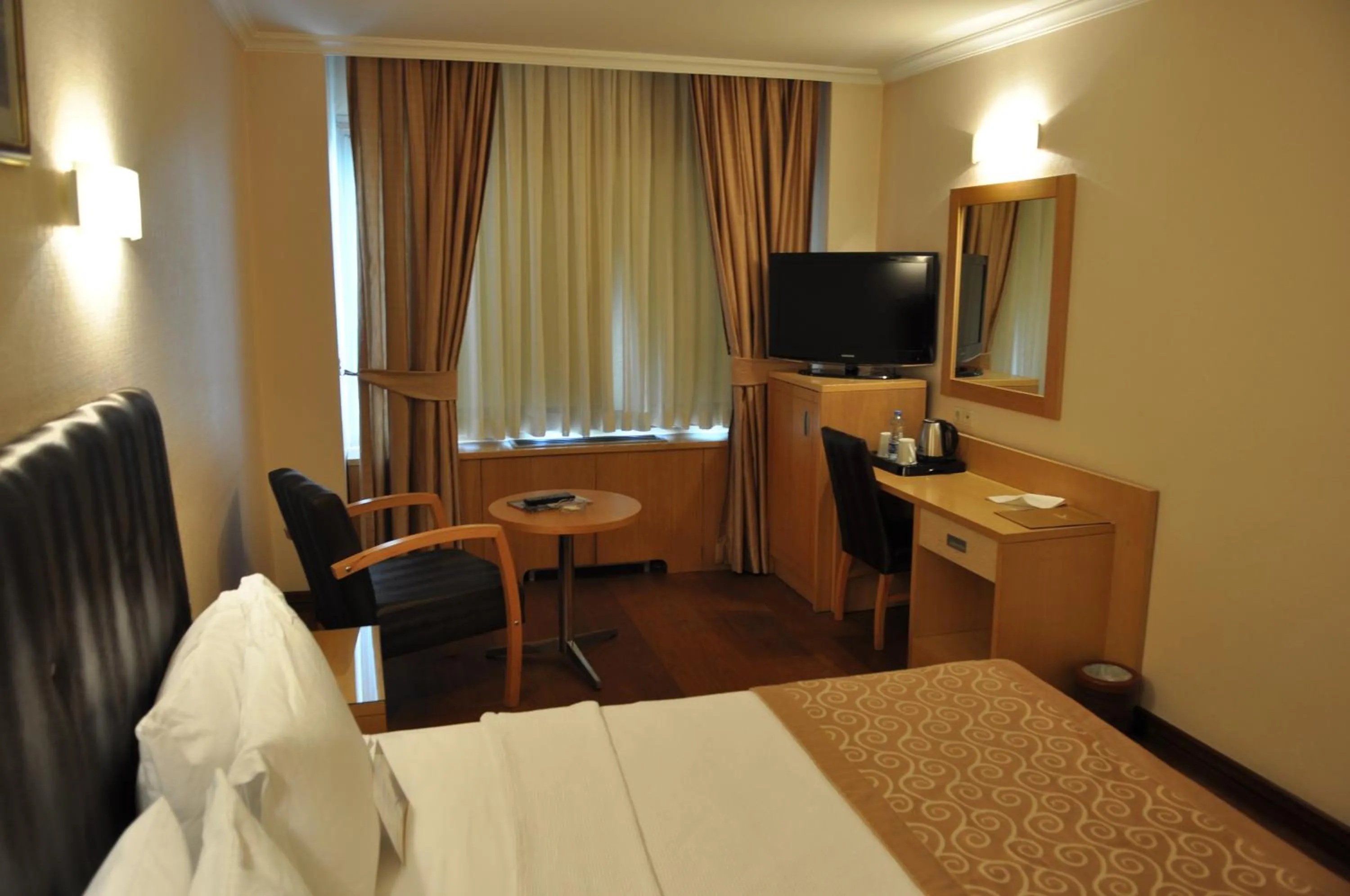 Standard Double Room in Surmeli Adana Hotel