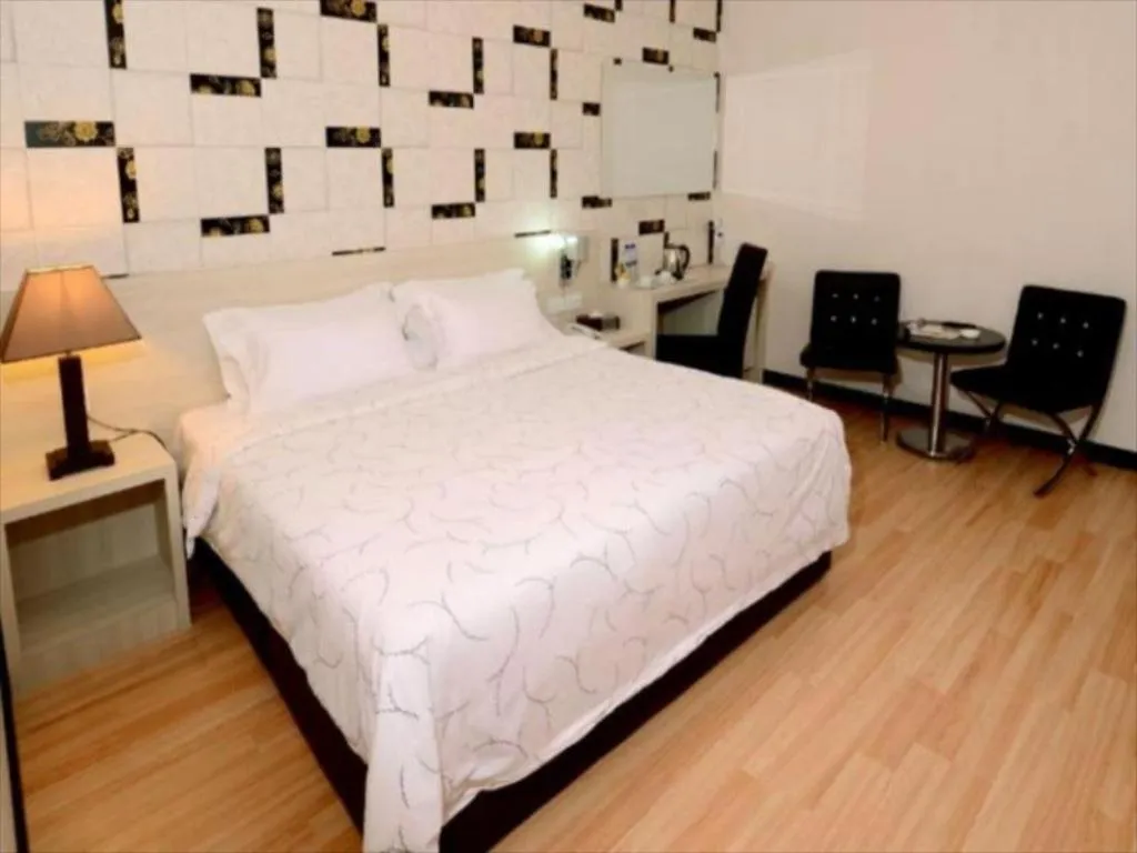 Superior King Room in Hotel Tebrau CT