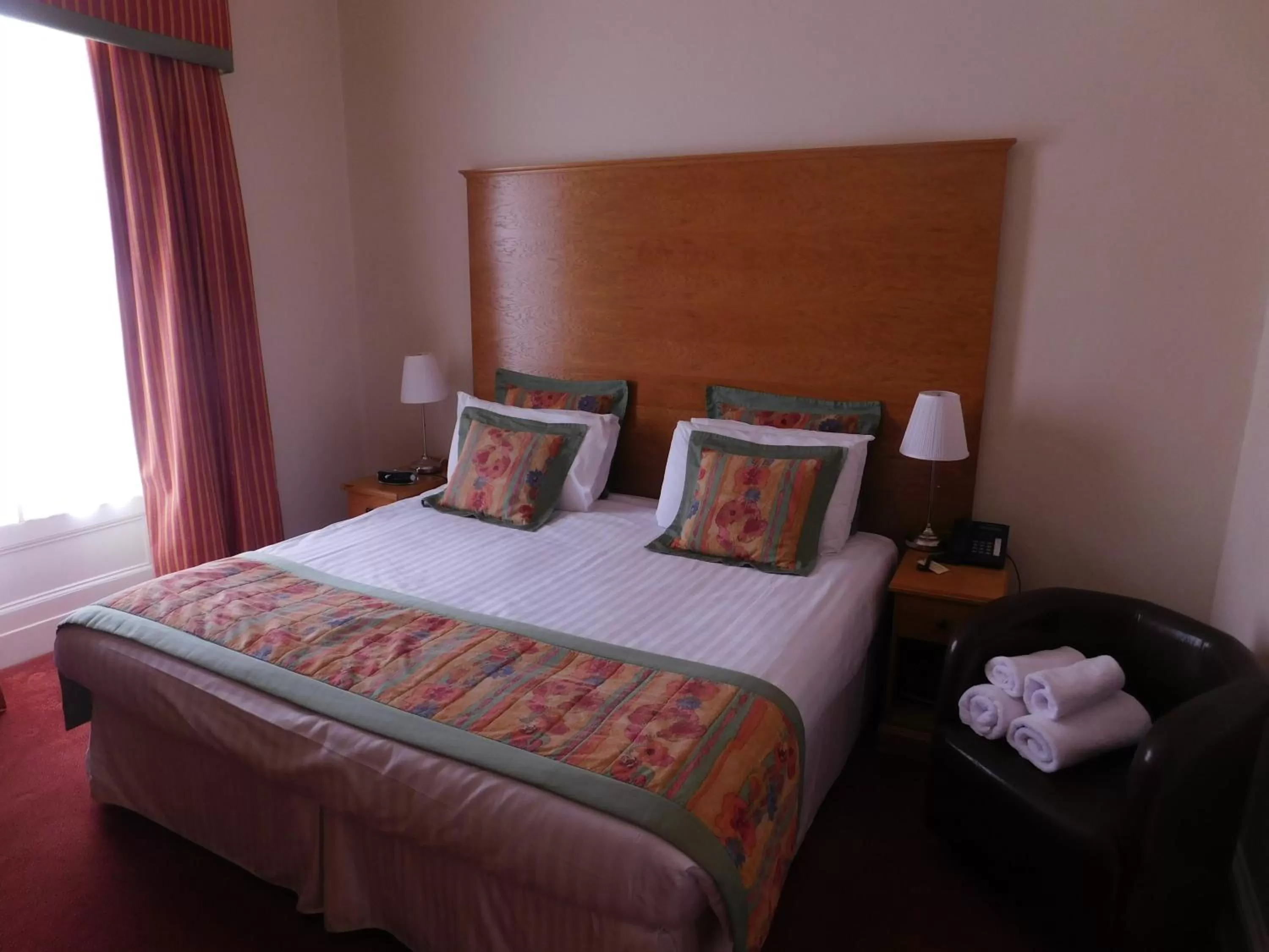 Super King or Twin Room in Horizon Hotel