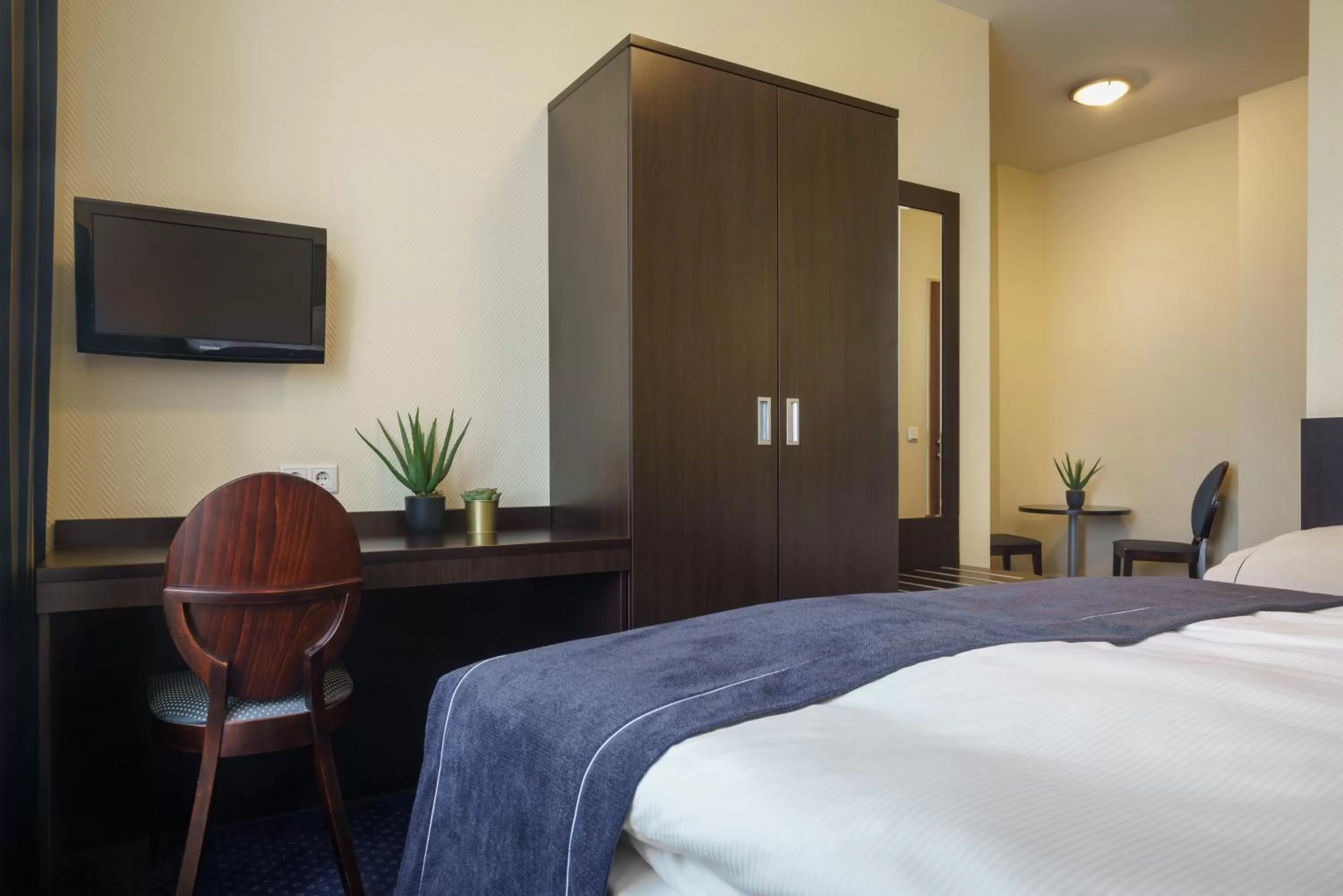 Superior Double Room in Hotel Continental Hamburg Hauptbahnhof