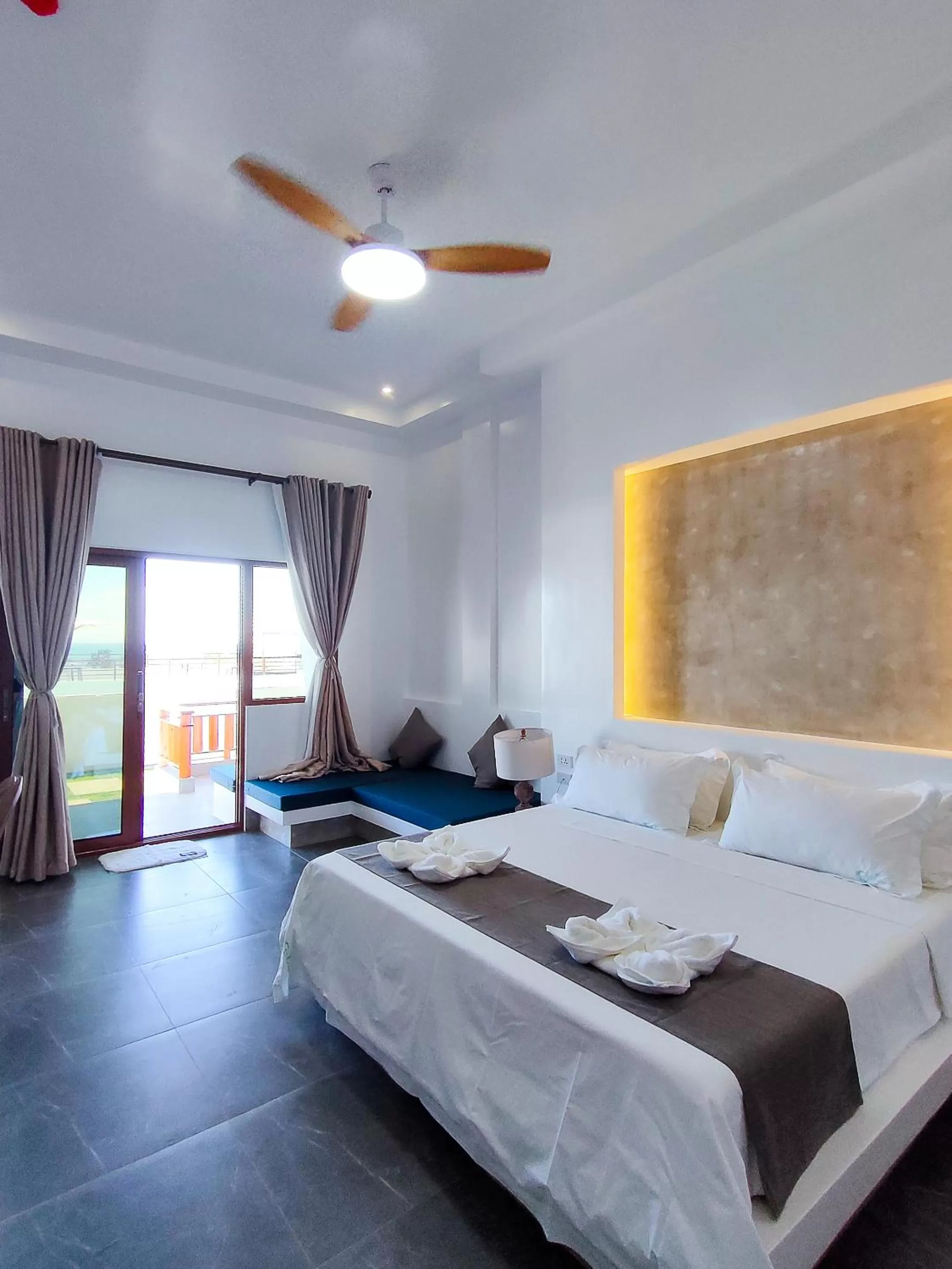 Deluxe Triple Room - single occupancy in Bohol Coastal View Hotel