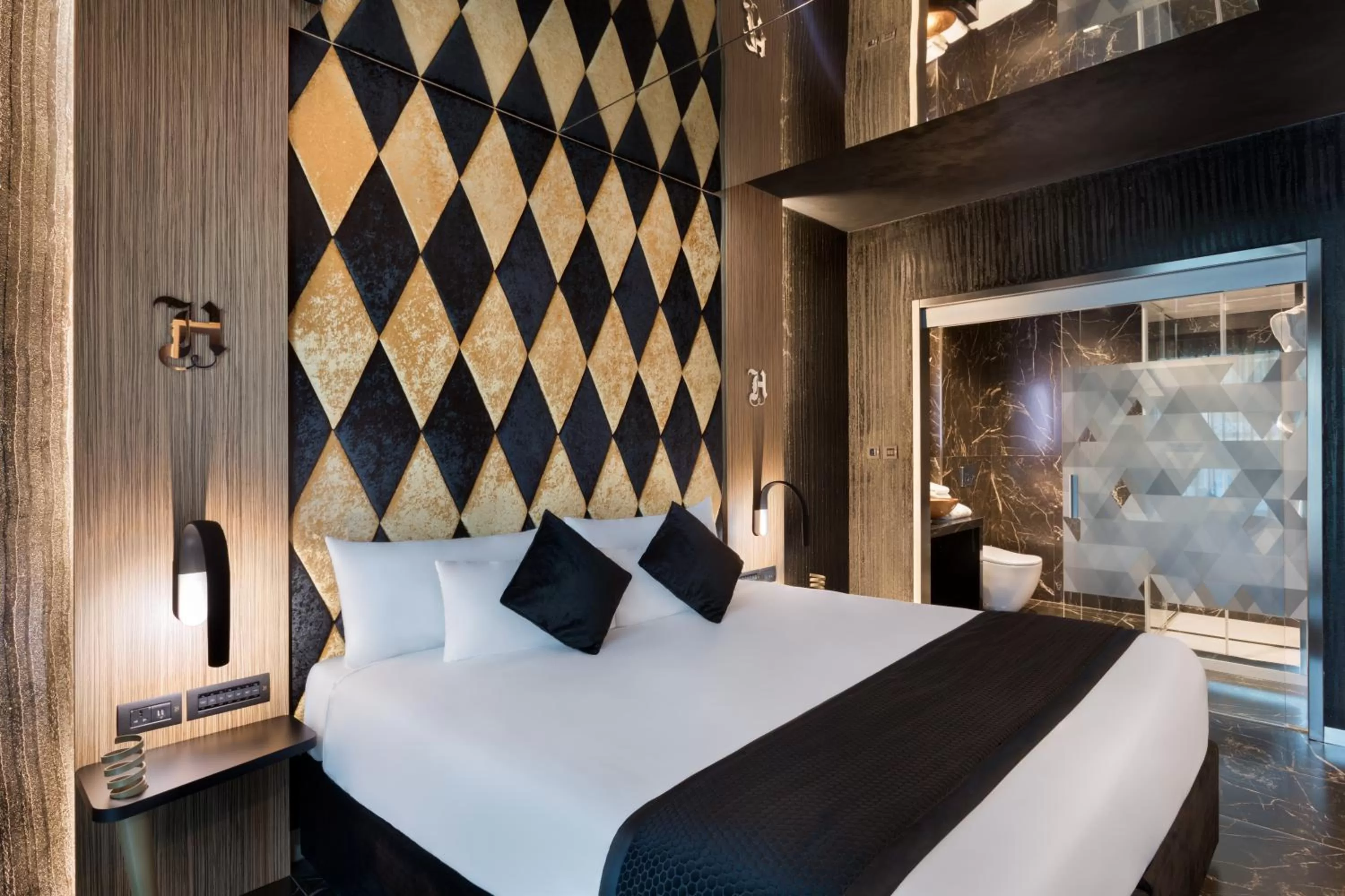 Elegant Room with Balcony and Spa Access in H Hotel & SPA - Adults Only