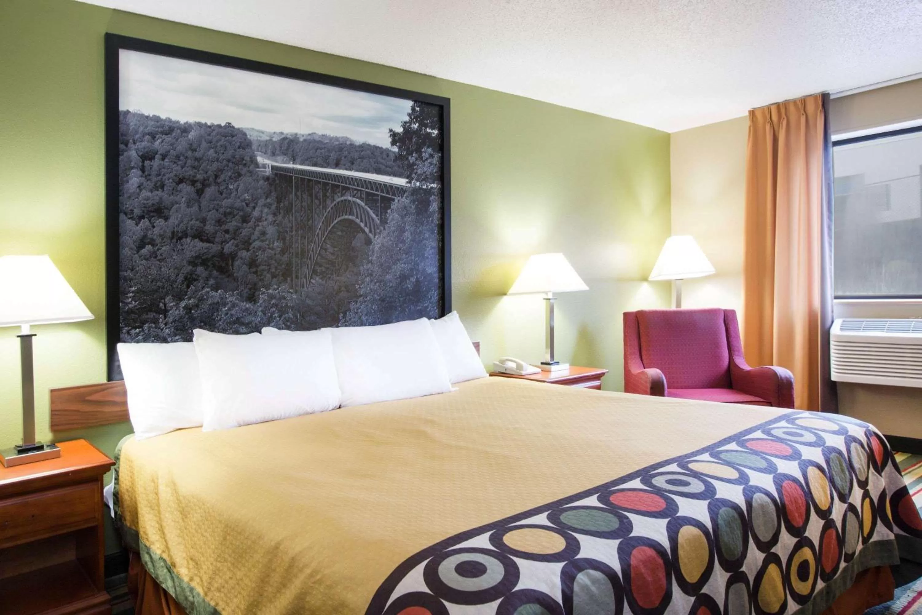 King Room - Non-Smoking in Super 8 by Wyndham Beckley