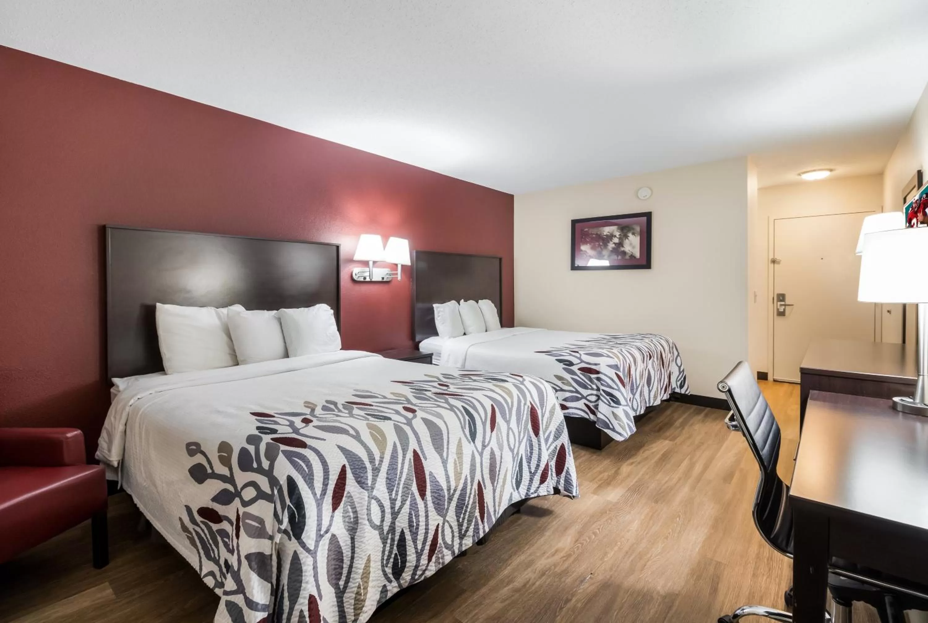Deluxe Room with Two Queen Beds Non-Smoking in Red Roof Inn Murfreesboro