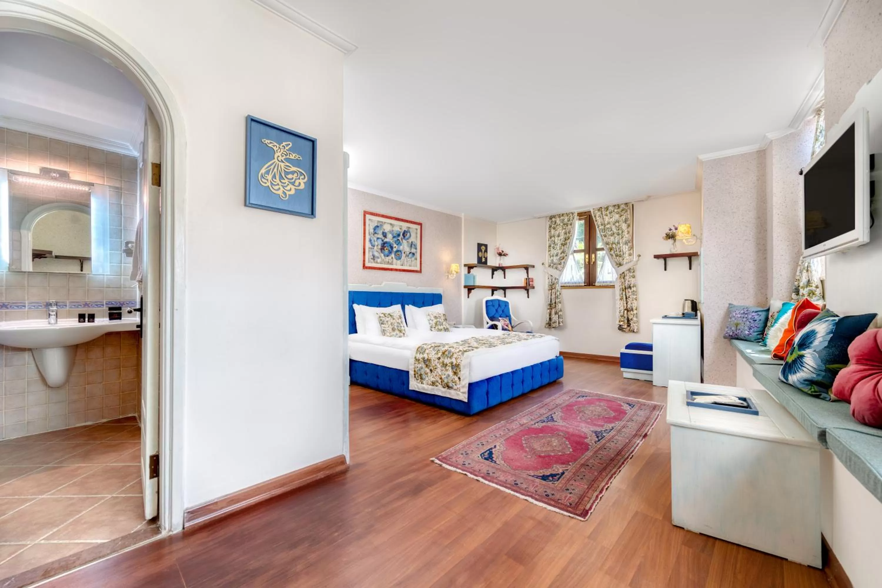 Superior Queen Room in Adalya Port Hotel