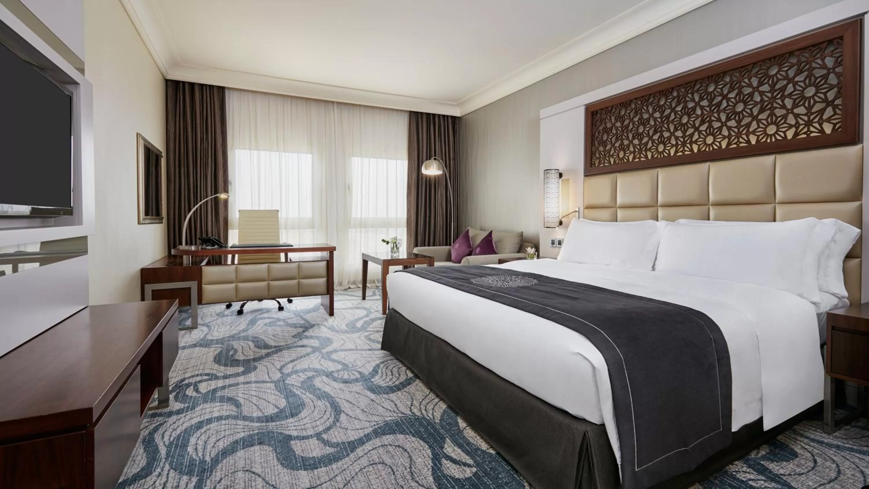 1 King Bed Classic City View in InterContinental Doha Beach & Spa, an IHG Hotel