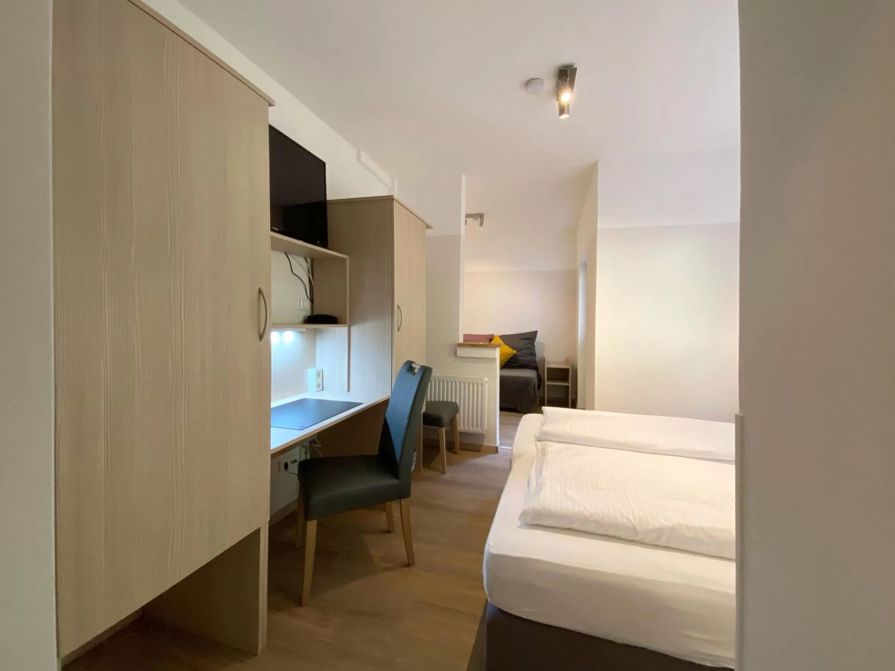 Studio with Balcony - single occupancy in also-Hotel an der Hardt