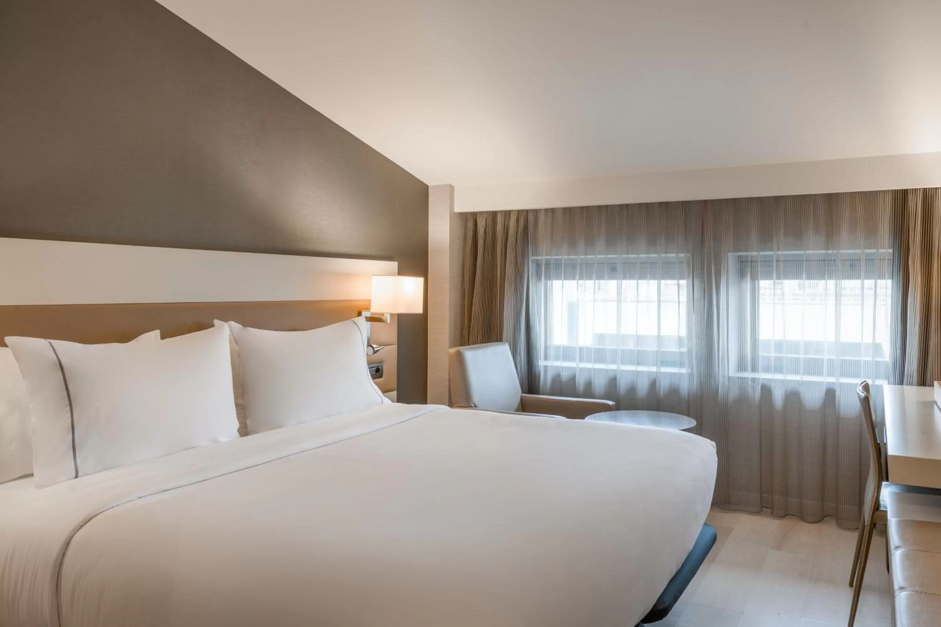 Queen Room in SH Colón Valencia