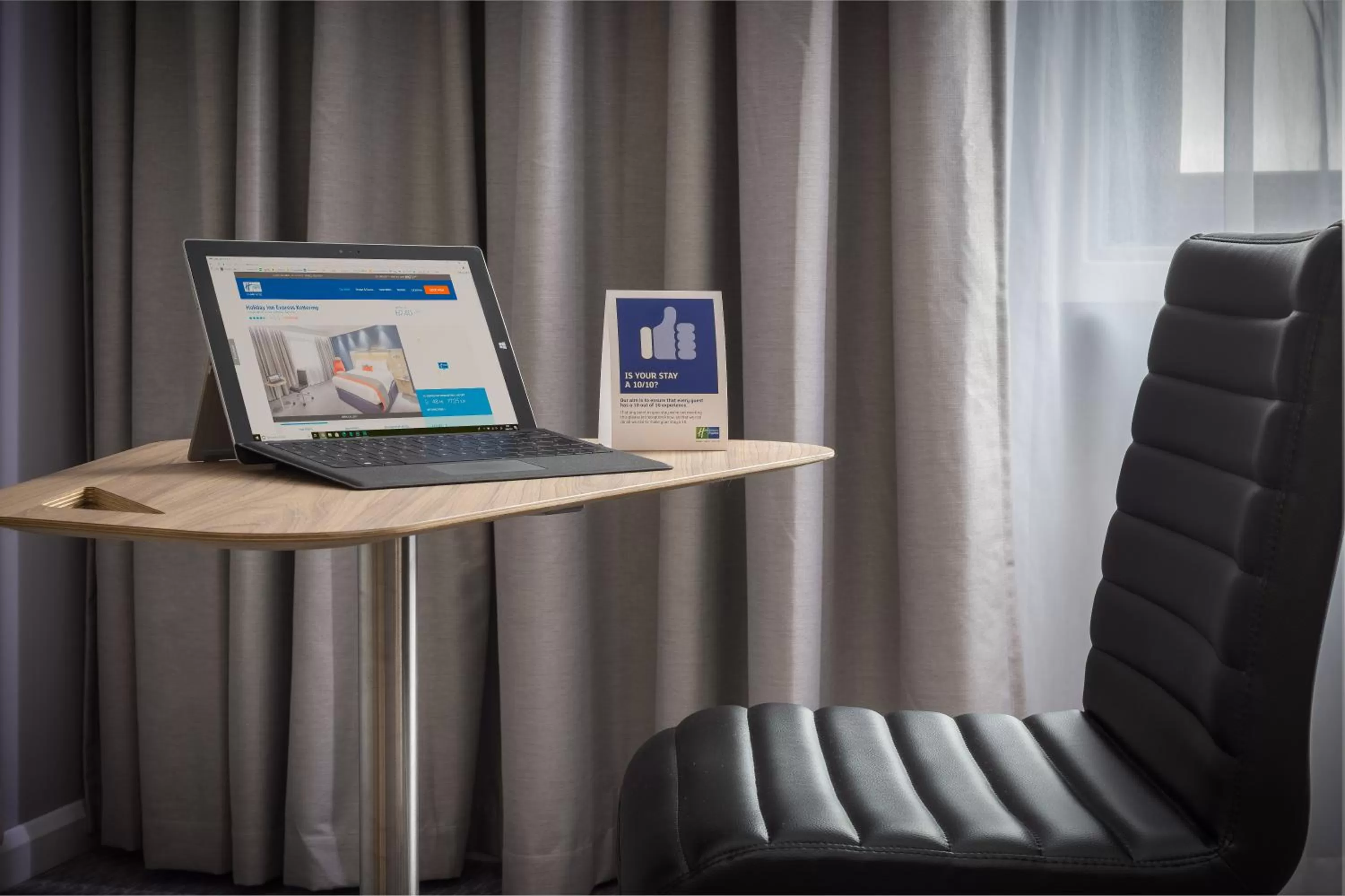 Twin Room in Holiday Inn Express Kettering, an IHG Hotel